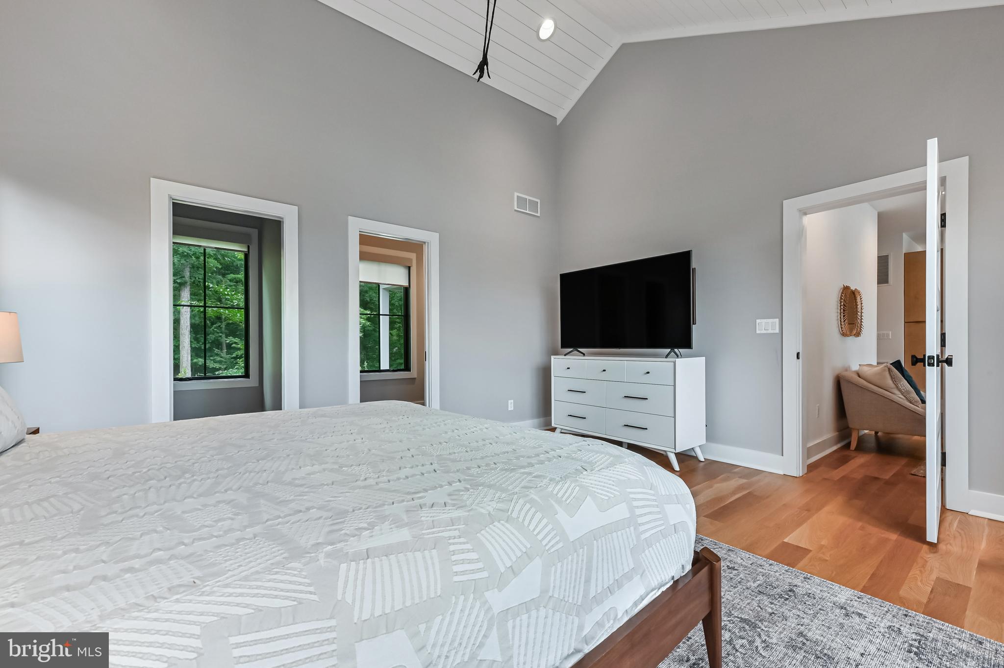 SOUTHDOWN SHORES - Residential