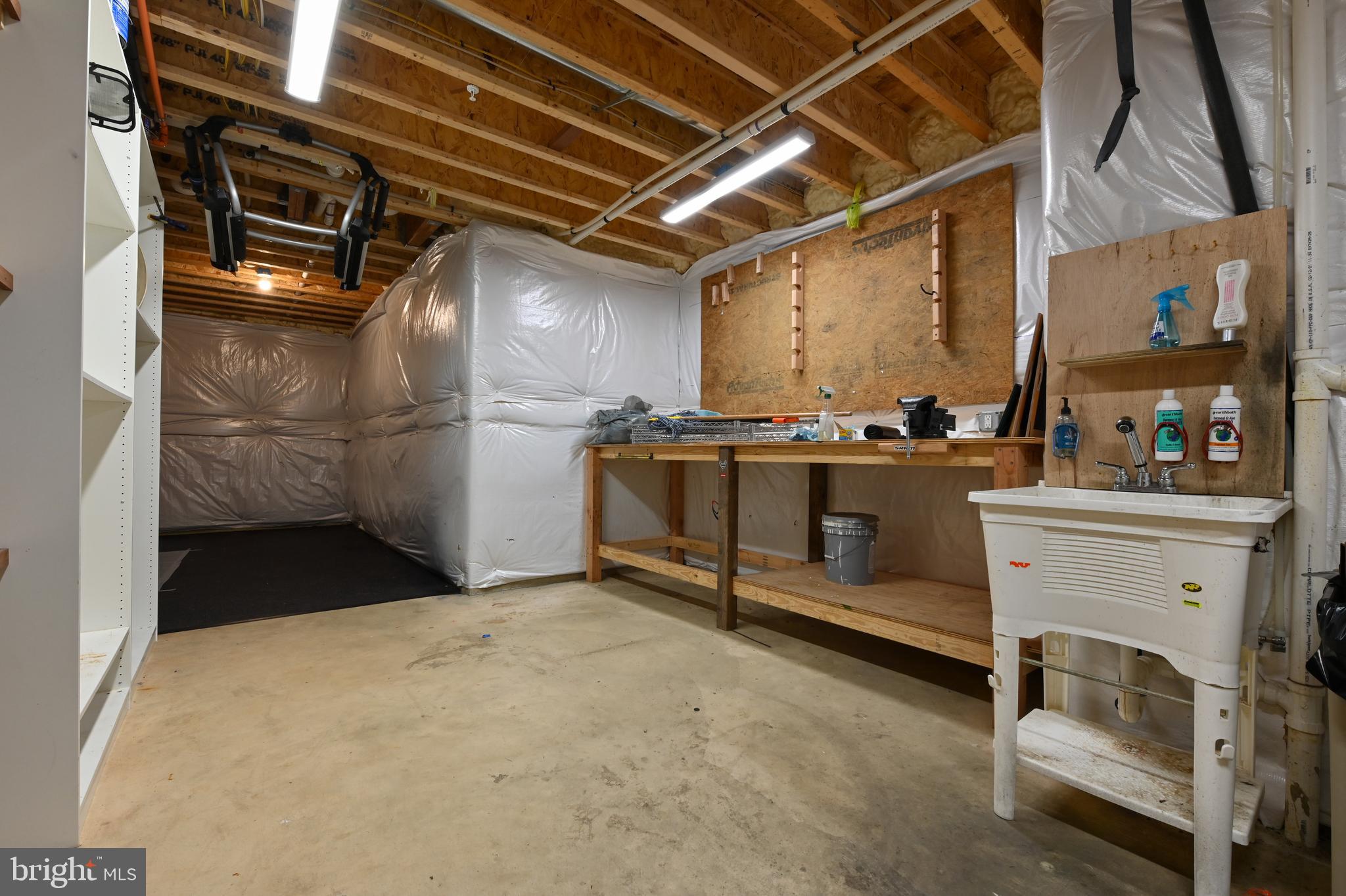 SOUTHDOWN SHORES - Residential