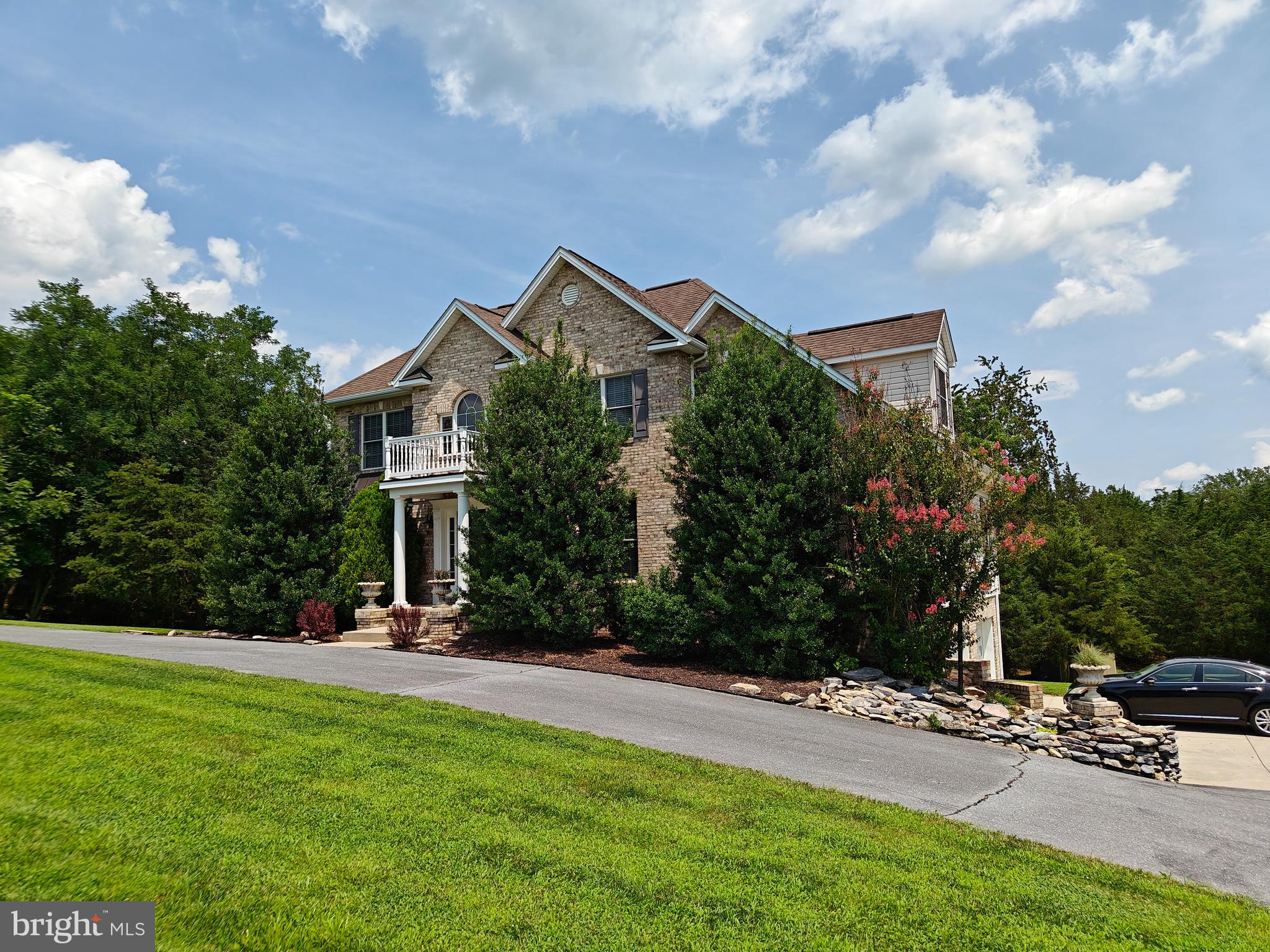 644 BEALL AVE