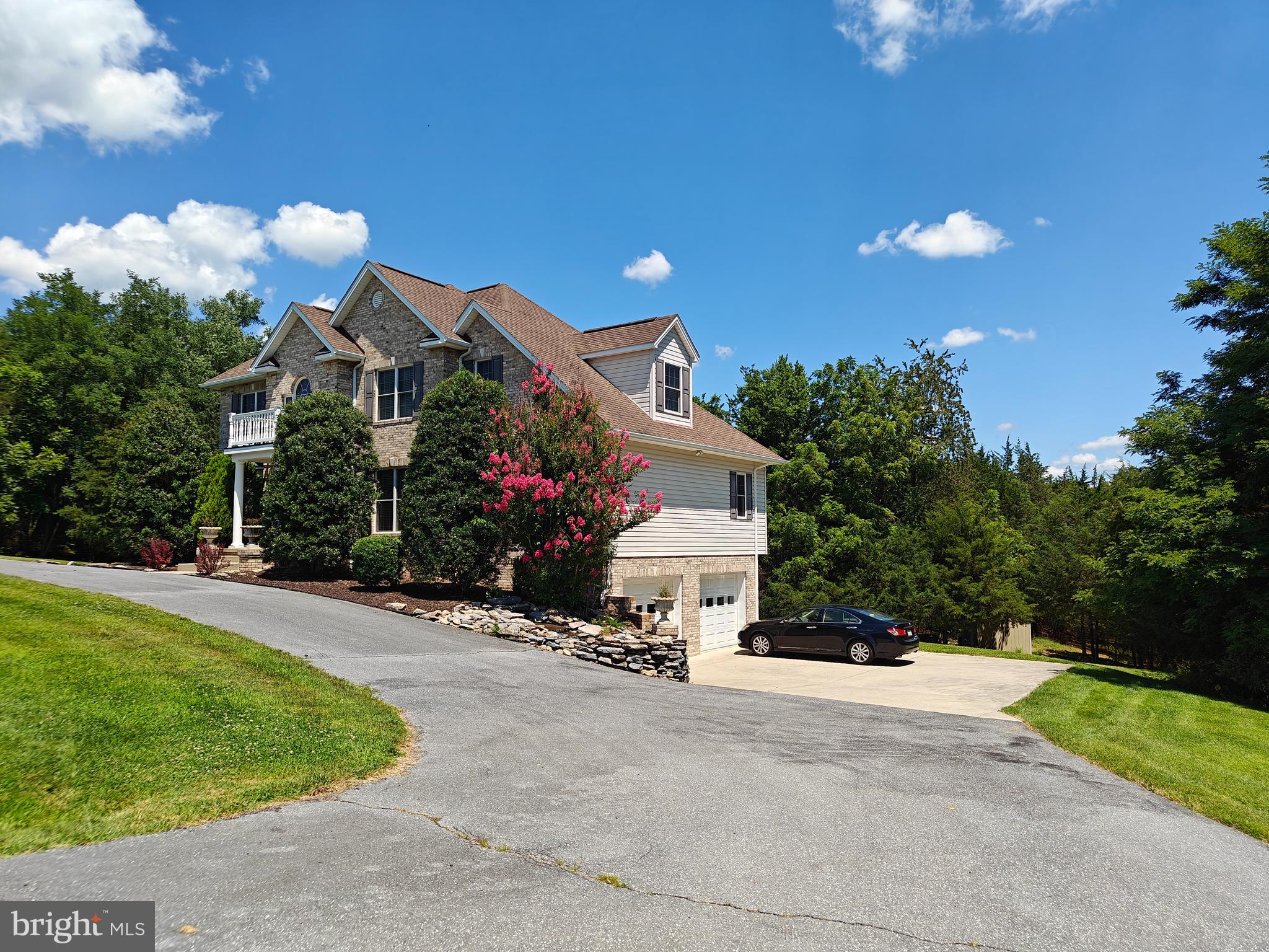 644 BEALL AVE