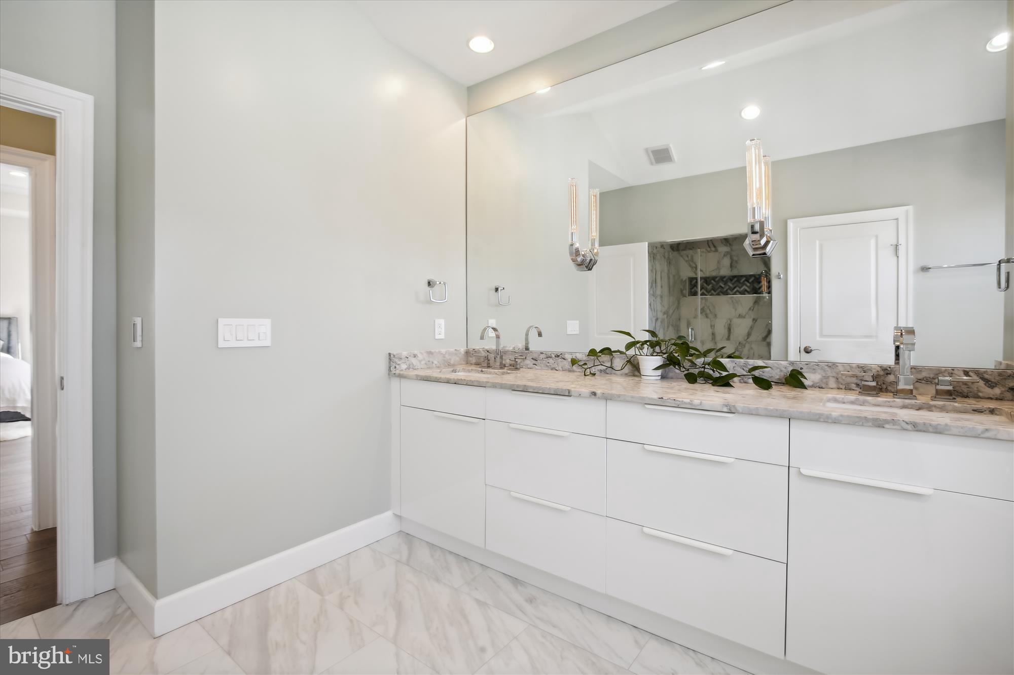 CHESTERFIELD - Residential