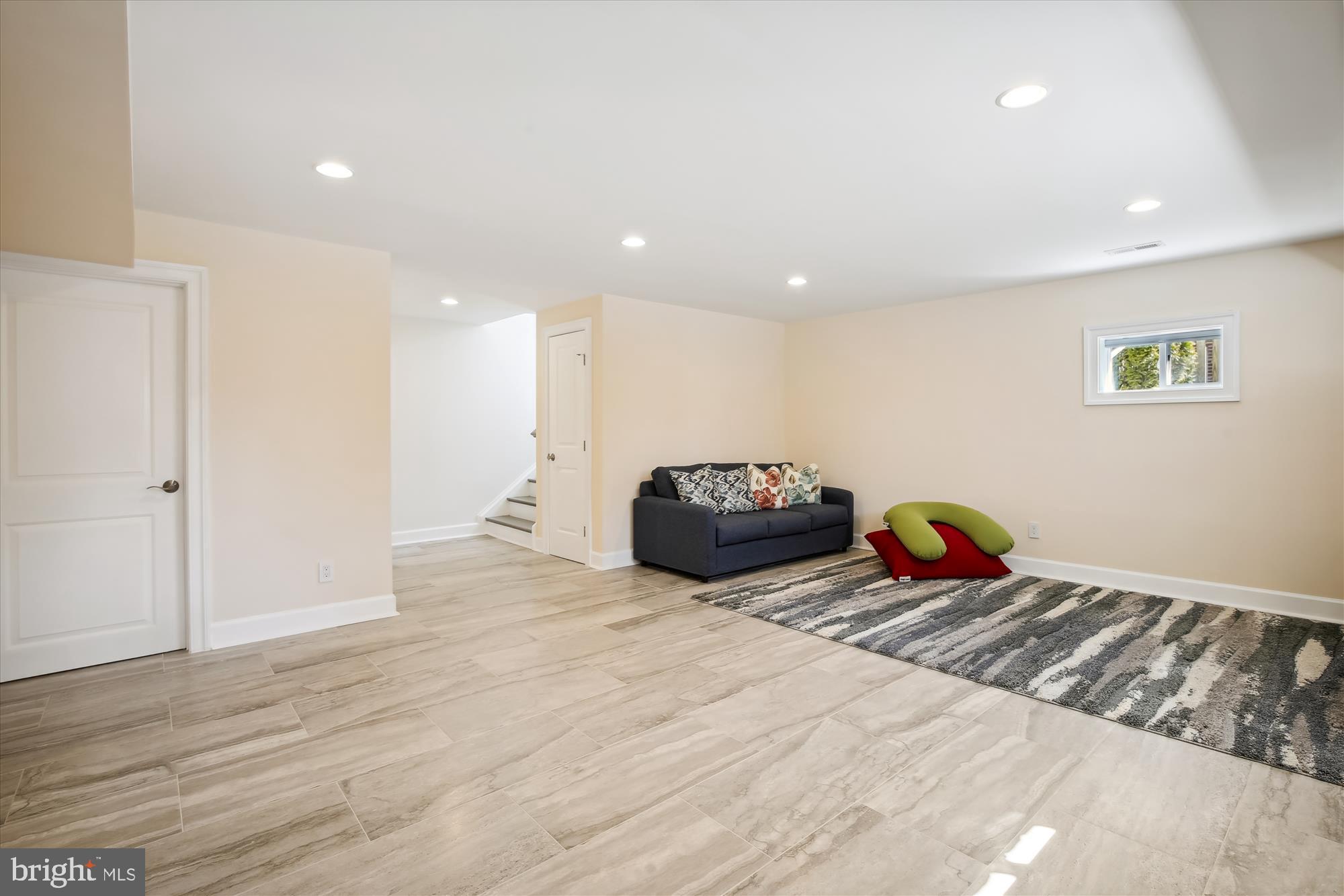 CHESTERFIELD - Residential