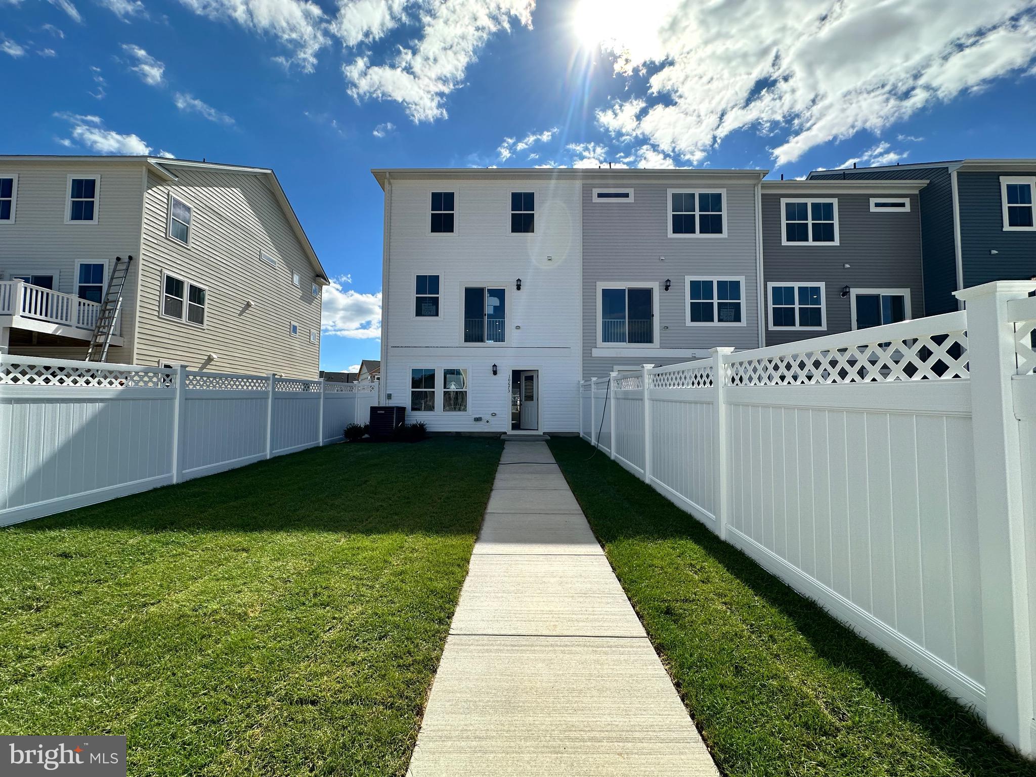 ST CHARLES - Residential