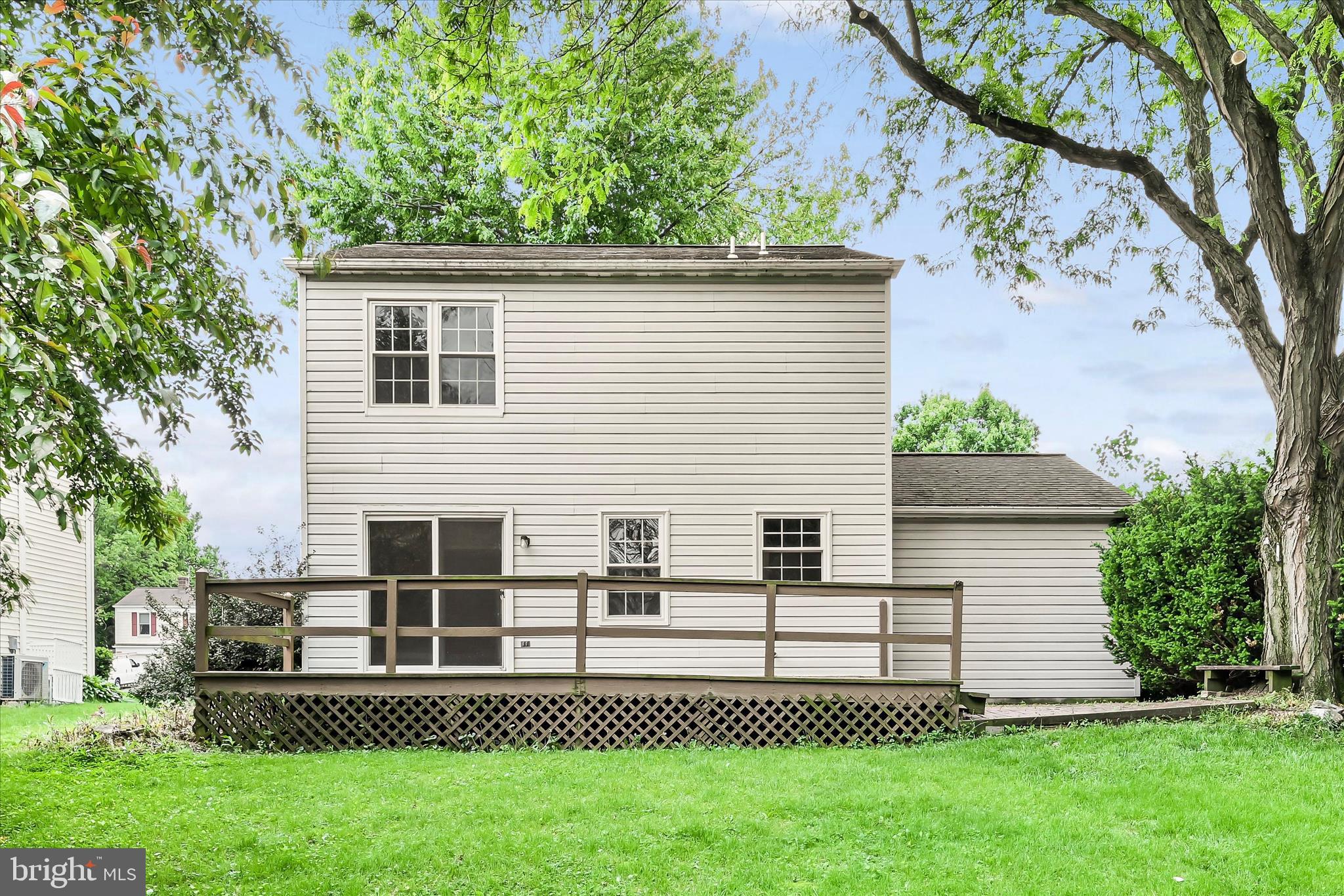 CAMBRIDGE VILLAGE - Residential
