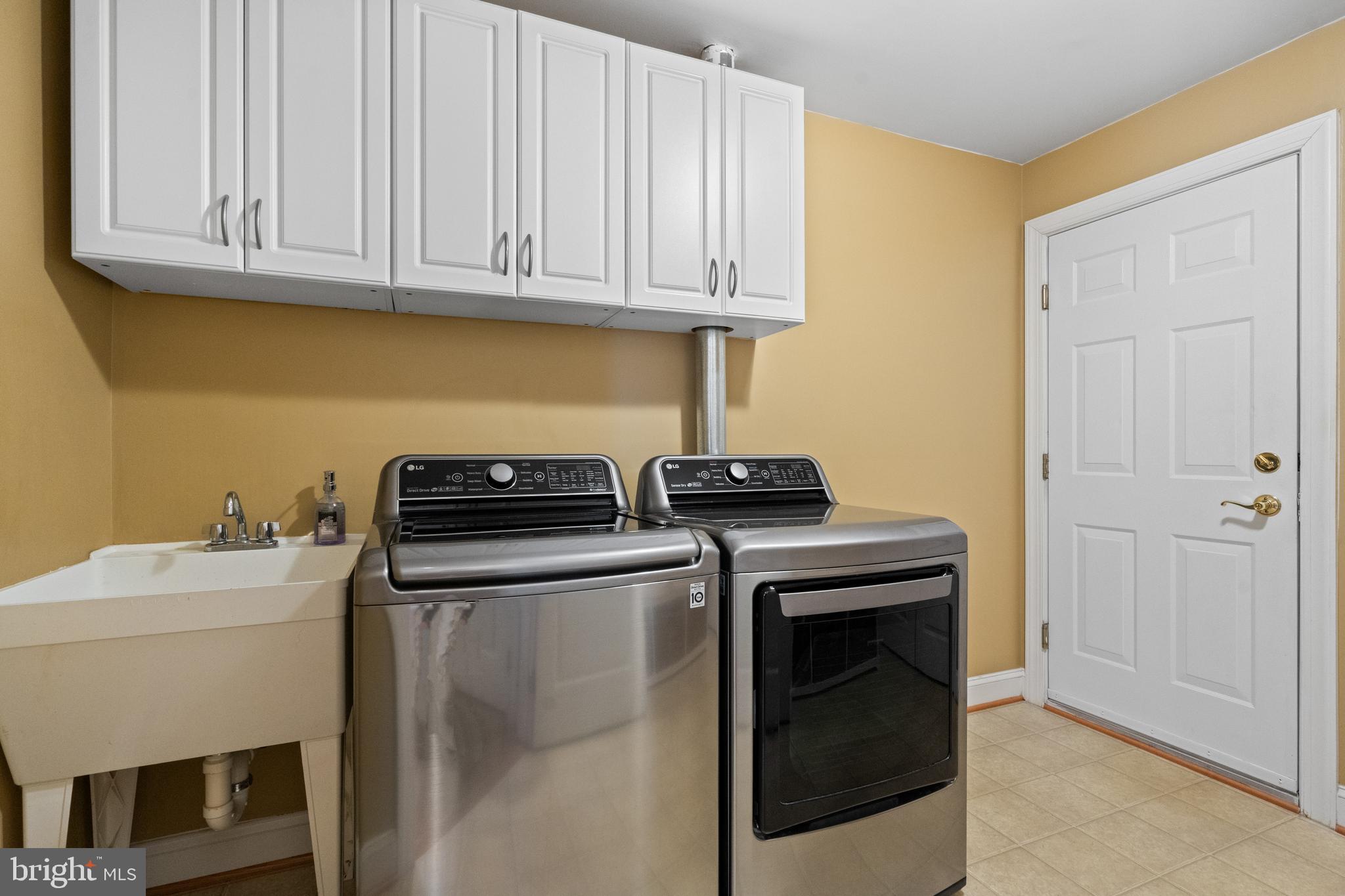 POLAND - Residential