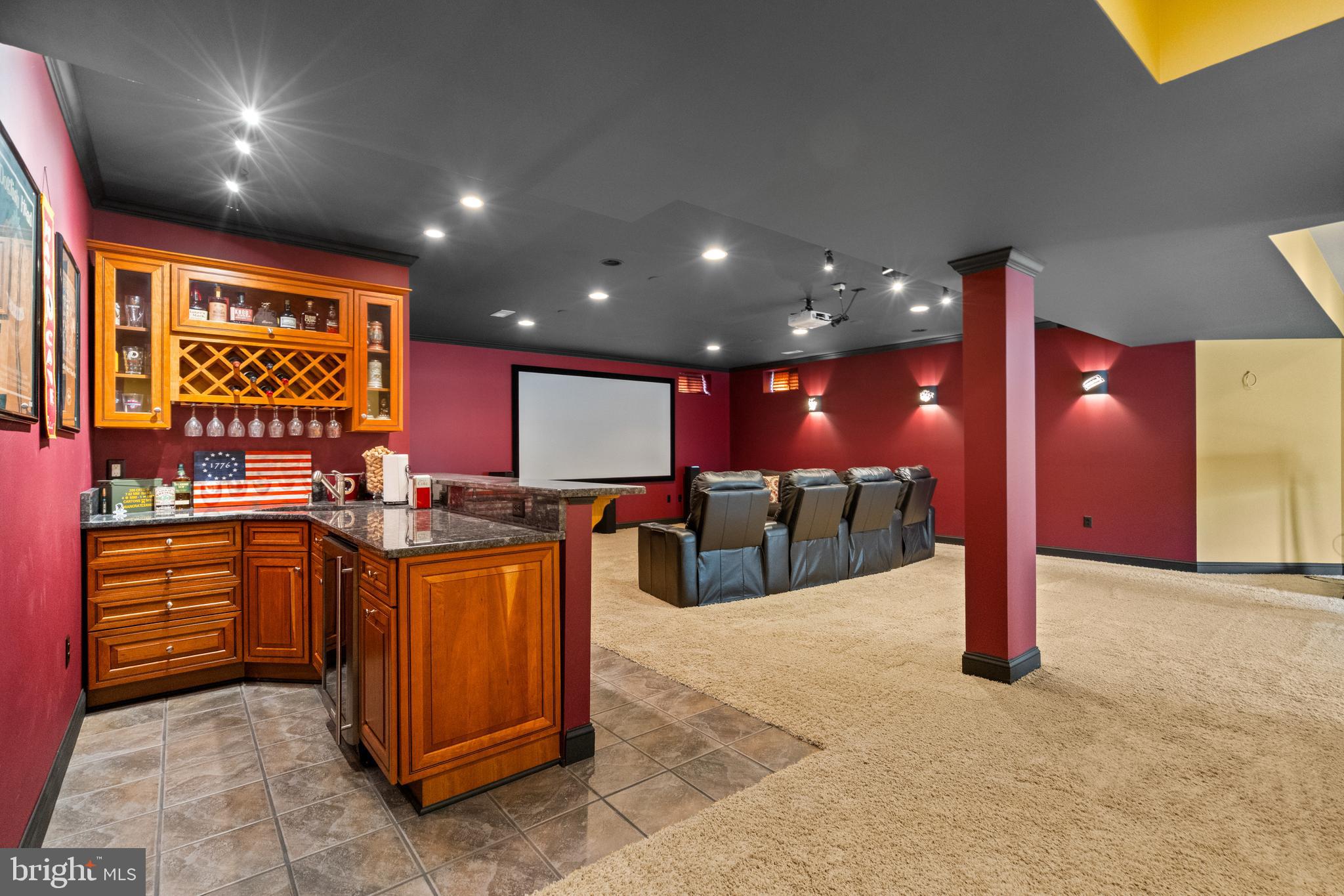 POLAND - Residential