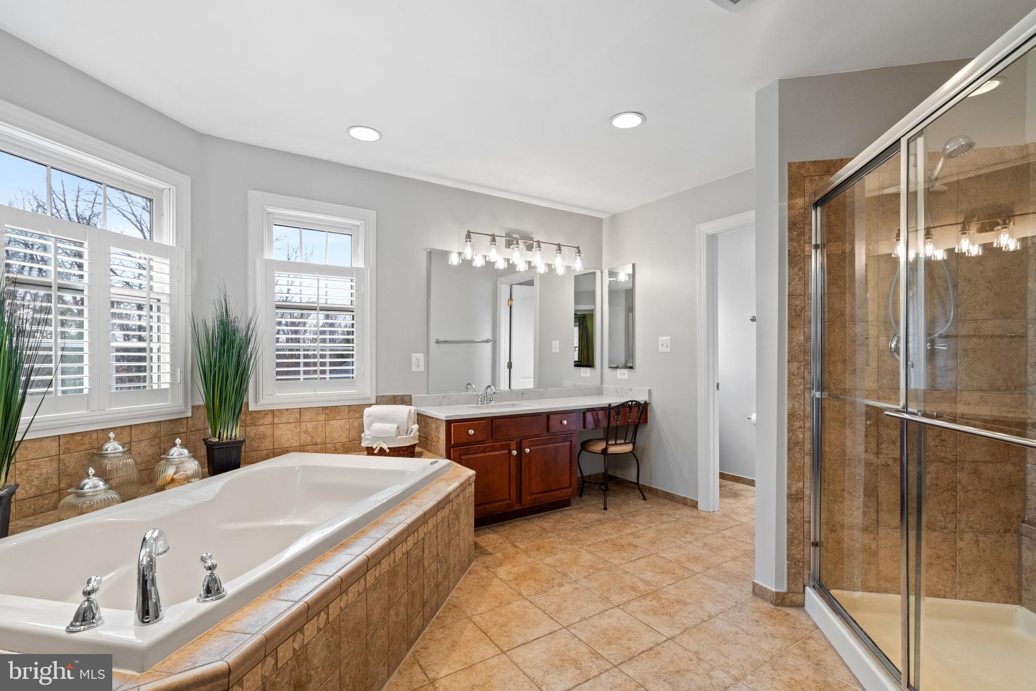 POLAND - Residential