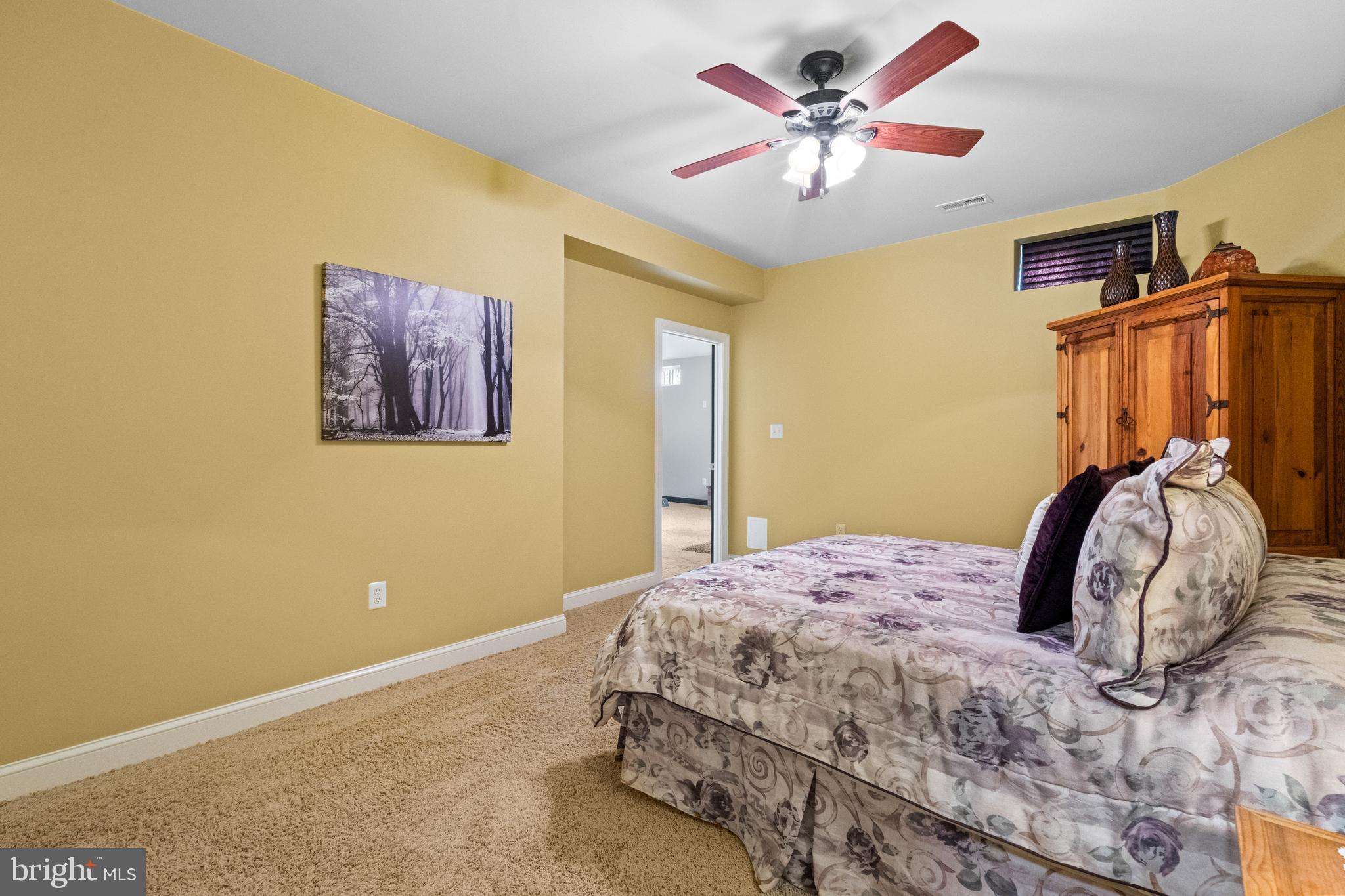 POLAND - Residential