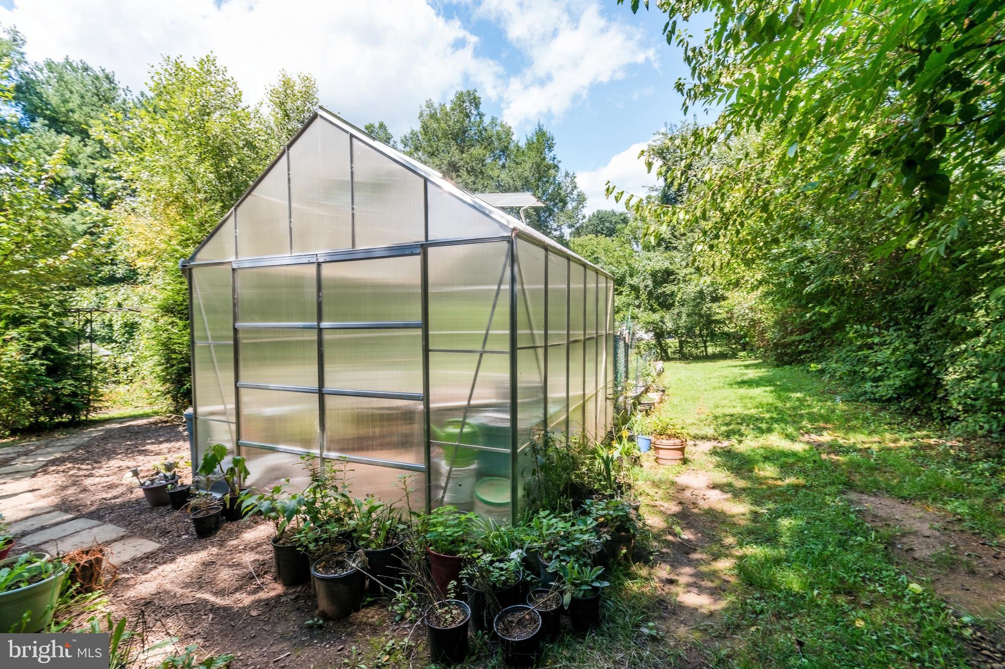 POTOMAC HEIGHTS - Residential