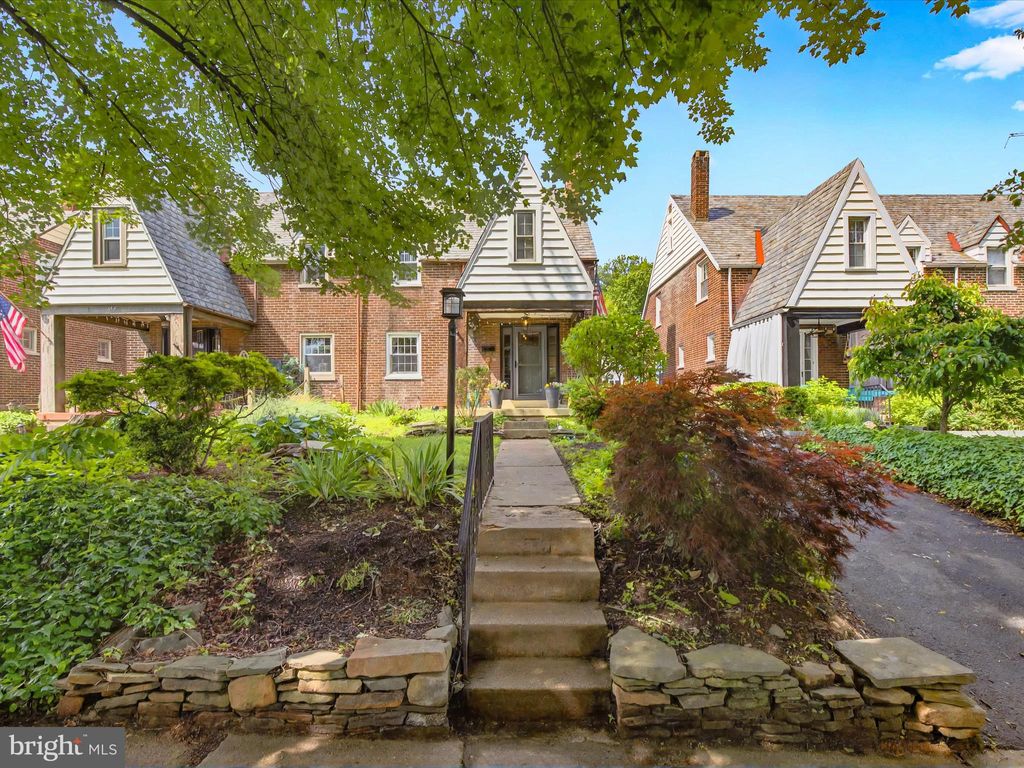 Photo of 817 Helen Avenue, LANCASTER, PA 17601 (MLS # PALA2070664)