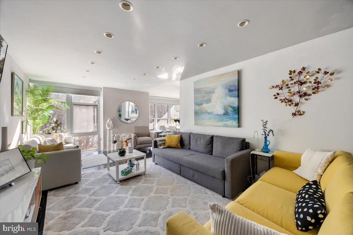 WYNNEFIELD HEIGHTS - Residential