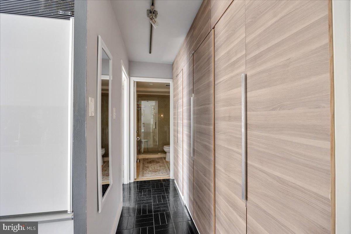 WYNNEFIELD HEIGHTS - Residential