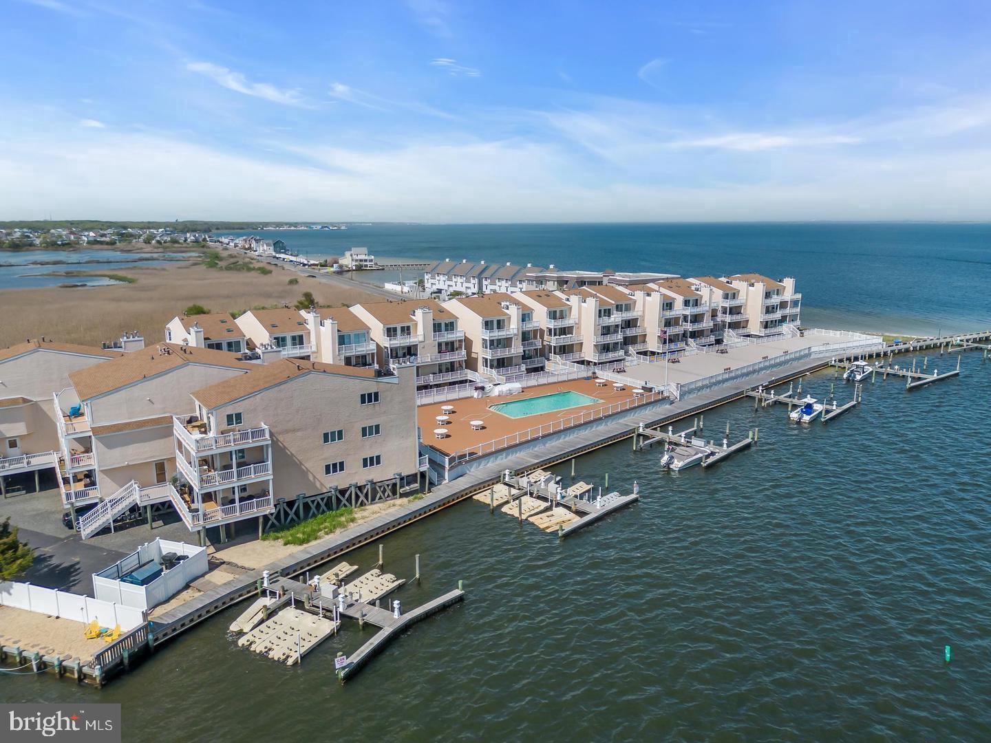 401 BAY SHORE DRIVE 8B