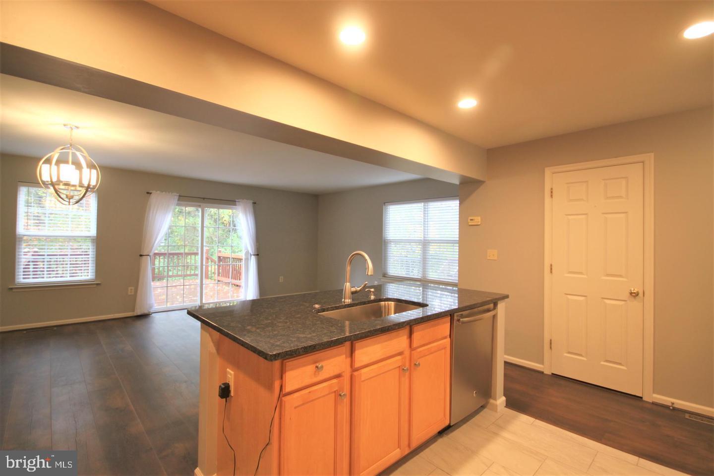 VERNON COURT - Residential