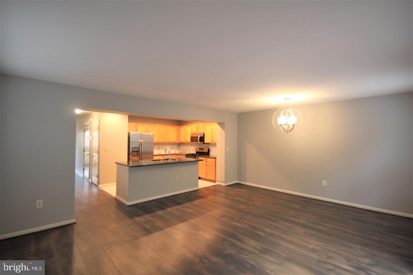 VERNON COURT - Residential