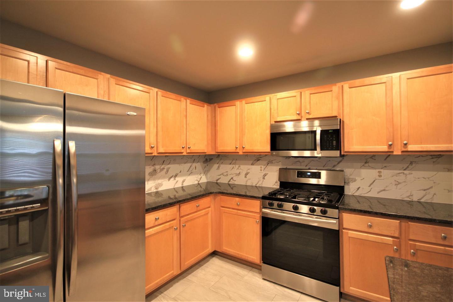 VERNON COURT - Residential