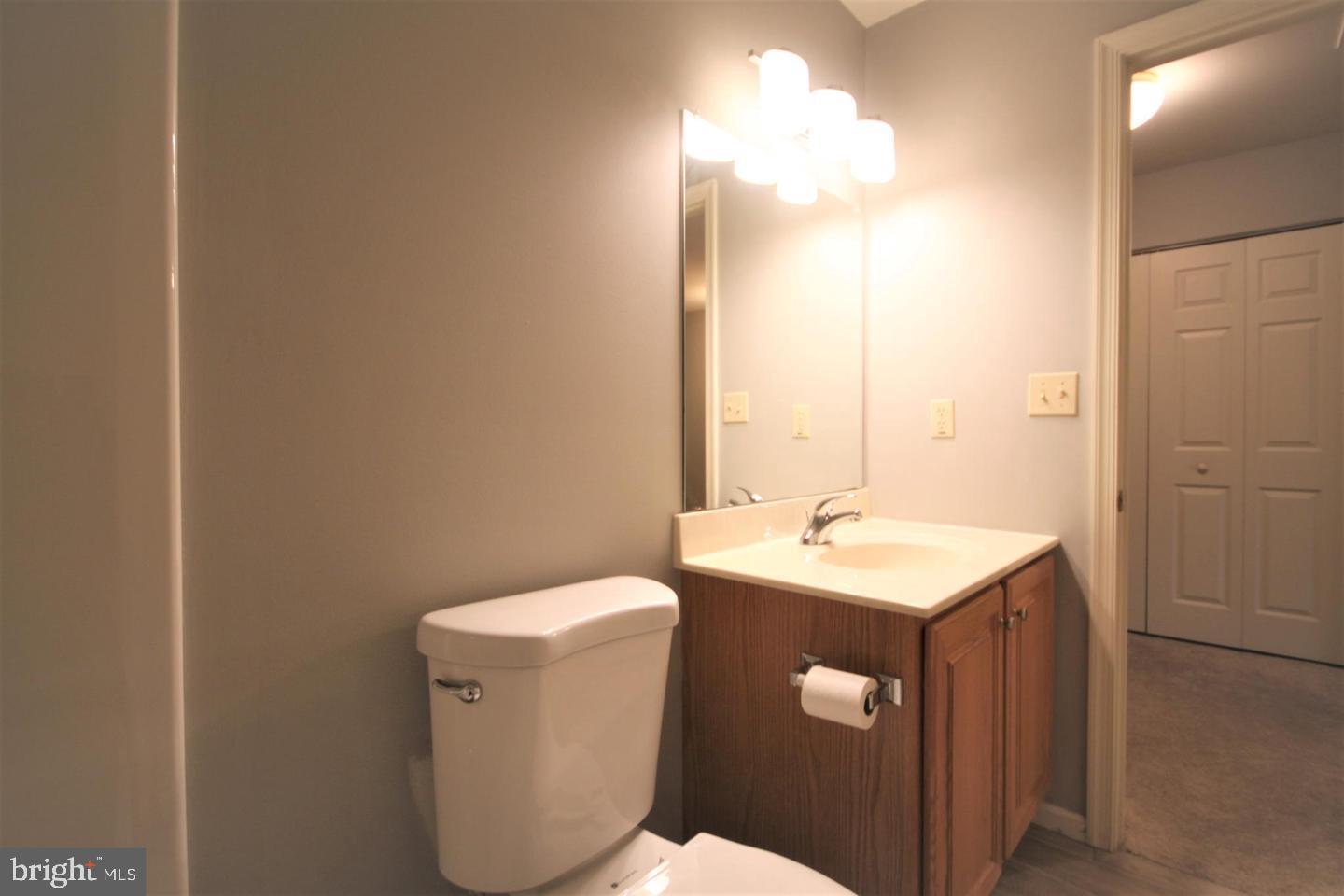 VERNON COURT - Residential