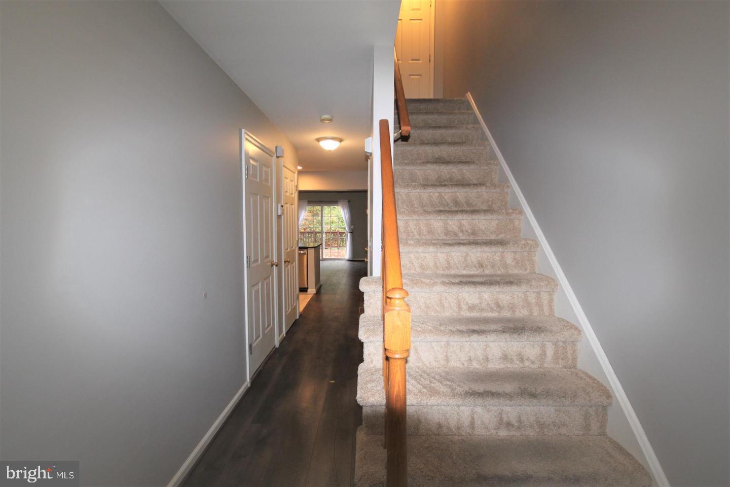 VERNON COURT - Residential