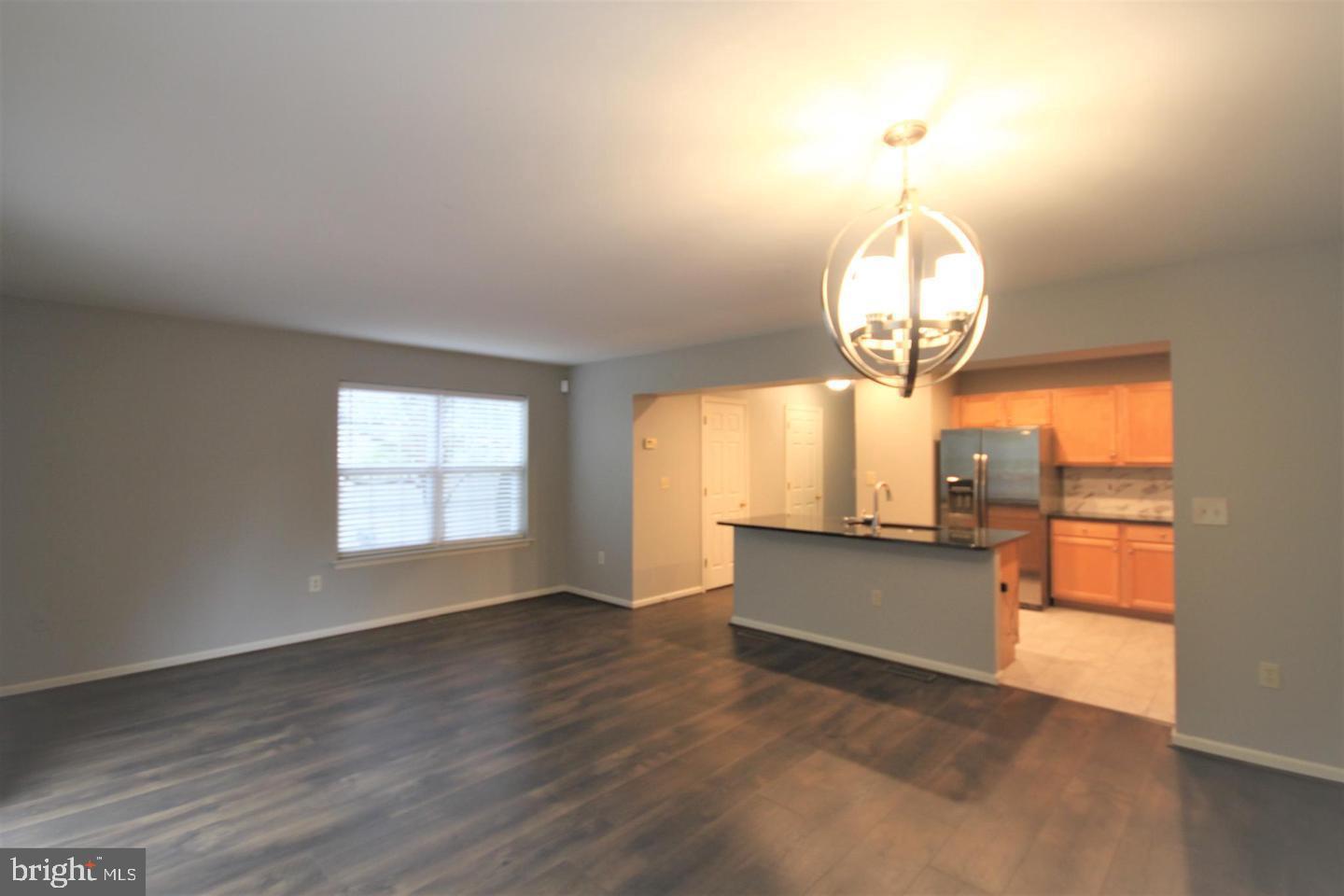 VERNON COURT - Residential