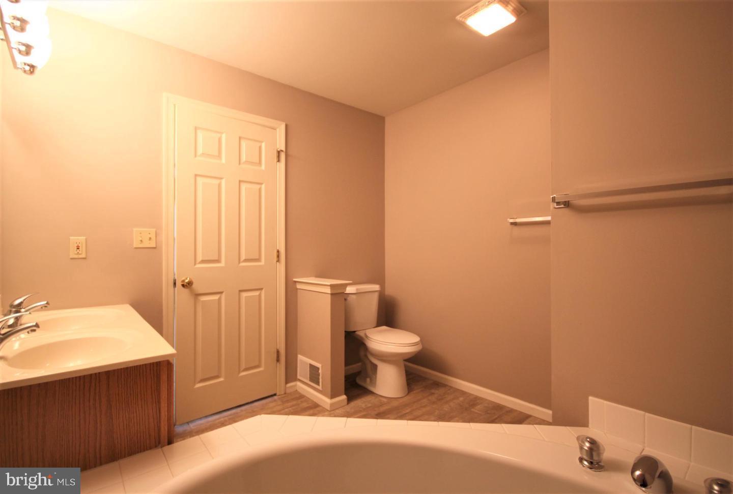 VERNON COURT - Residential