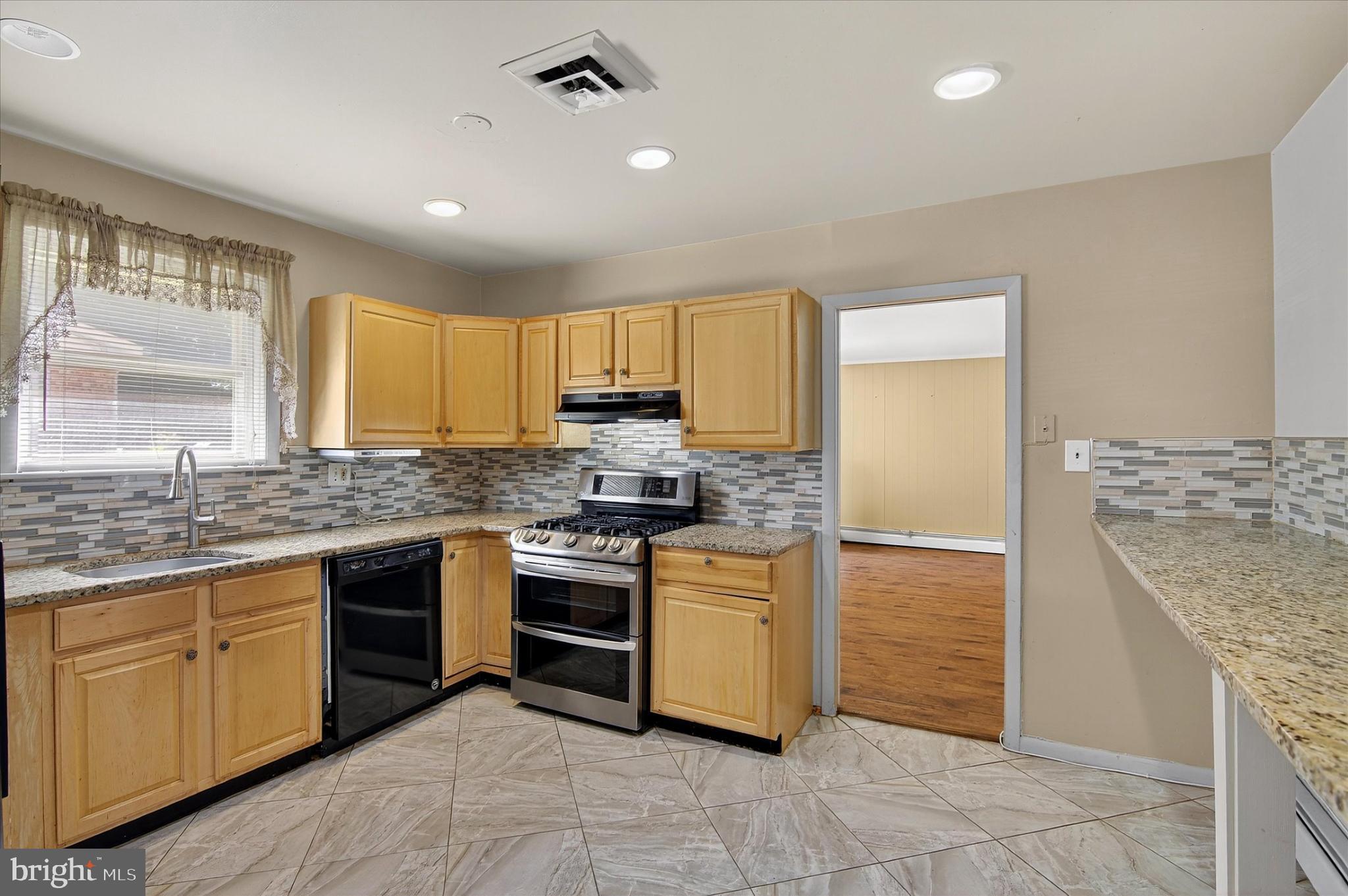 HAVERSTOCK HILLS - Residential