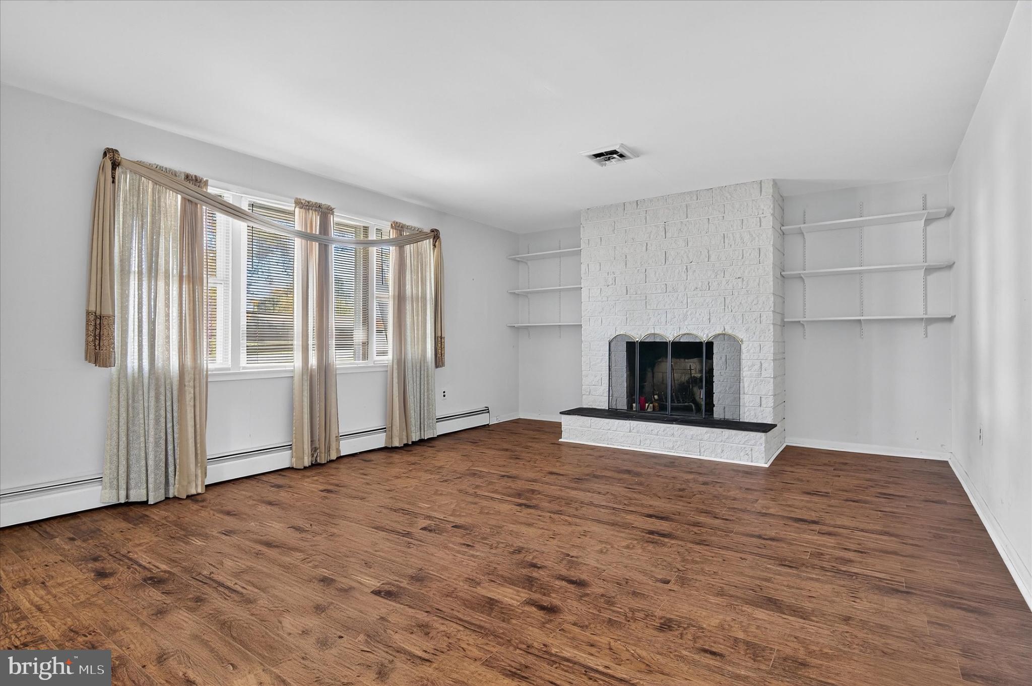 HAVERSTOCK HILLS - Residential