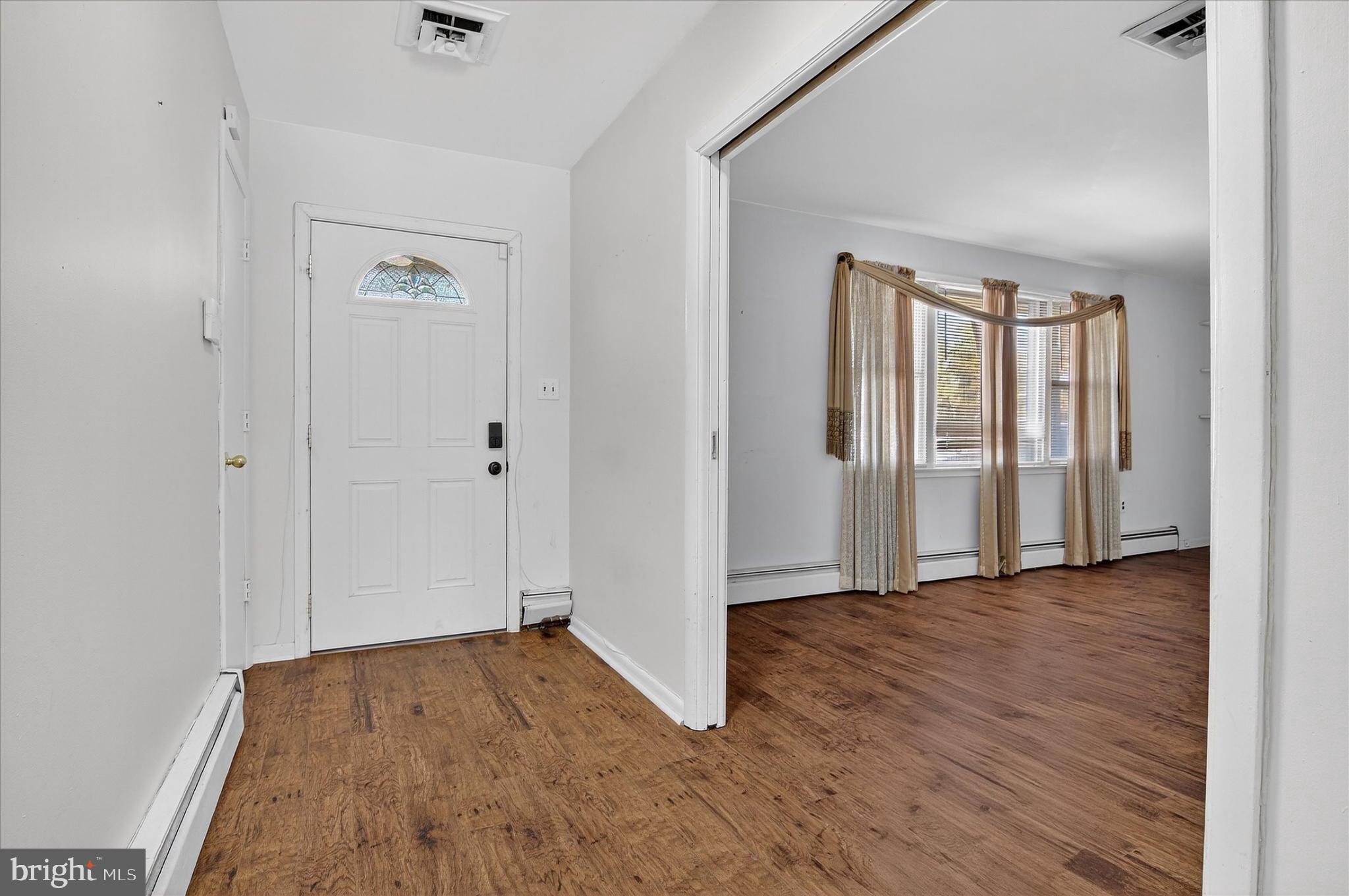 HAVERSTOCK HILLS - Residential