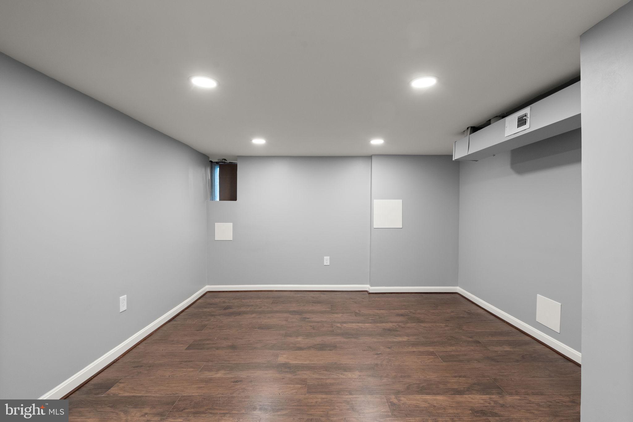 FRANKLINTOWN ROAD - Residential