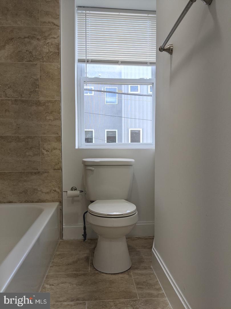 SPRING ARTS - Residential Lease