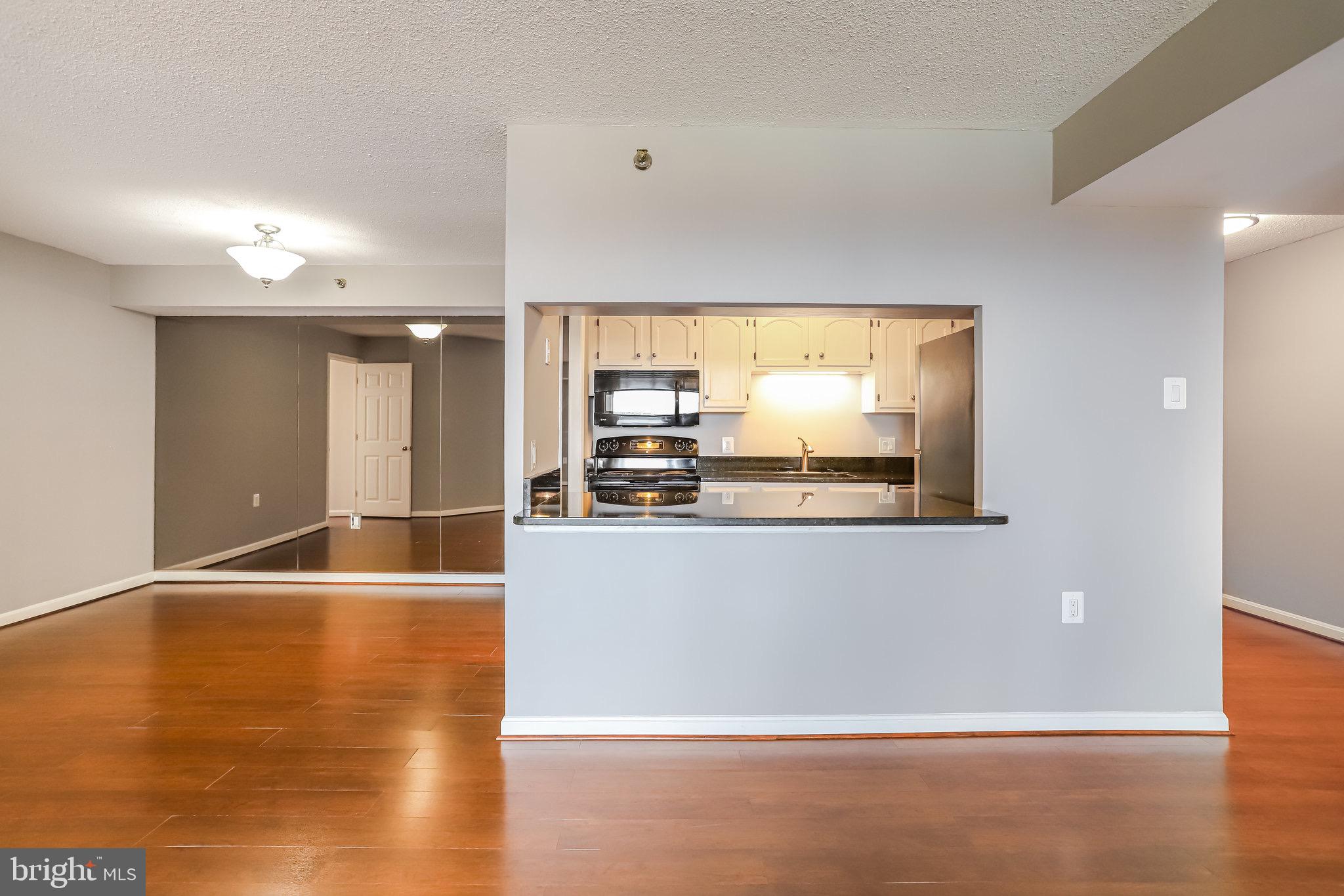 1301 N COURTHOUSE ROAD 1408