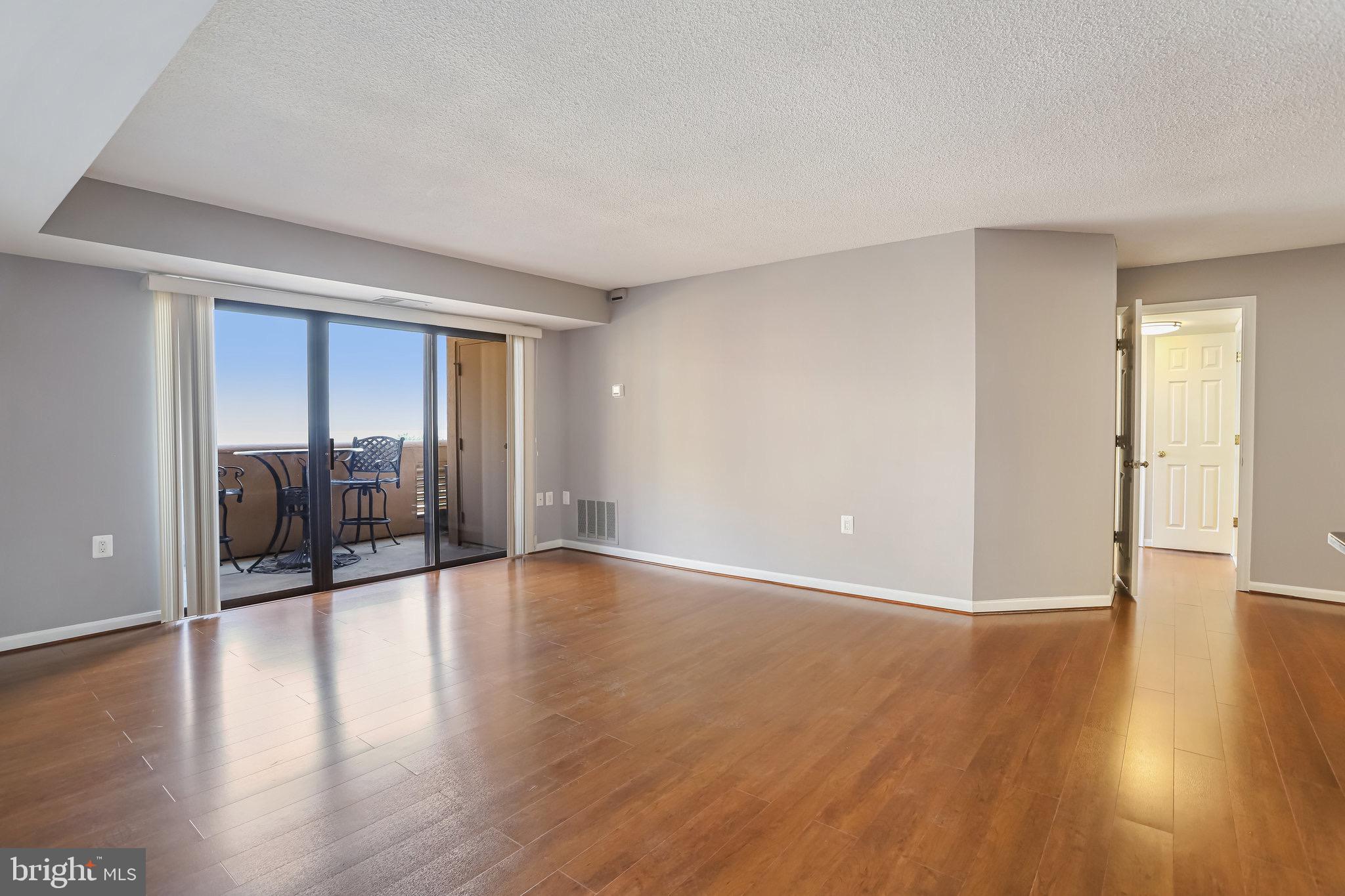 1301 N COURTHOUSE ROAD 1408