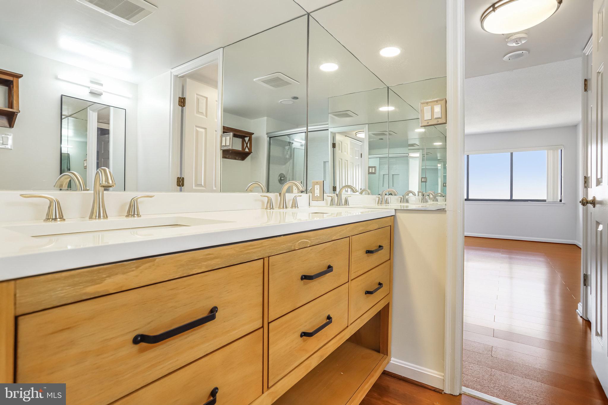 WOODBURY HEIGHTS - Residential Lease