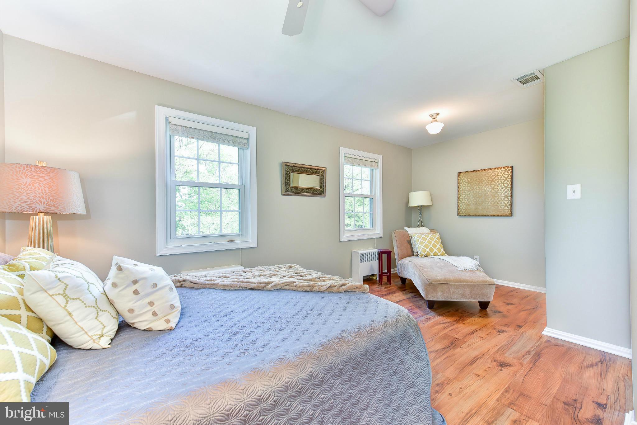 WARWICK VILLAGE - Residential