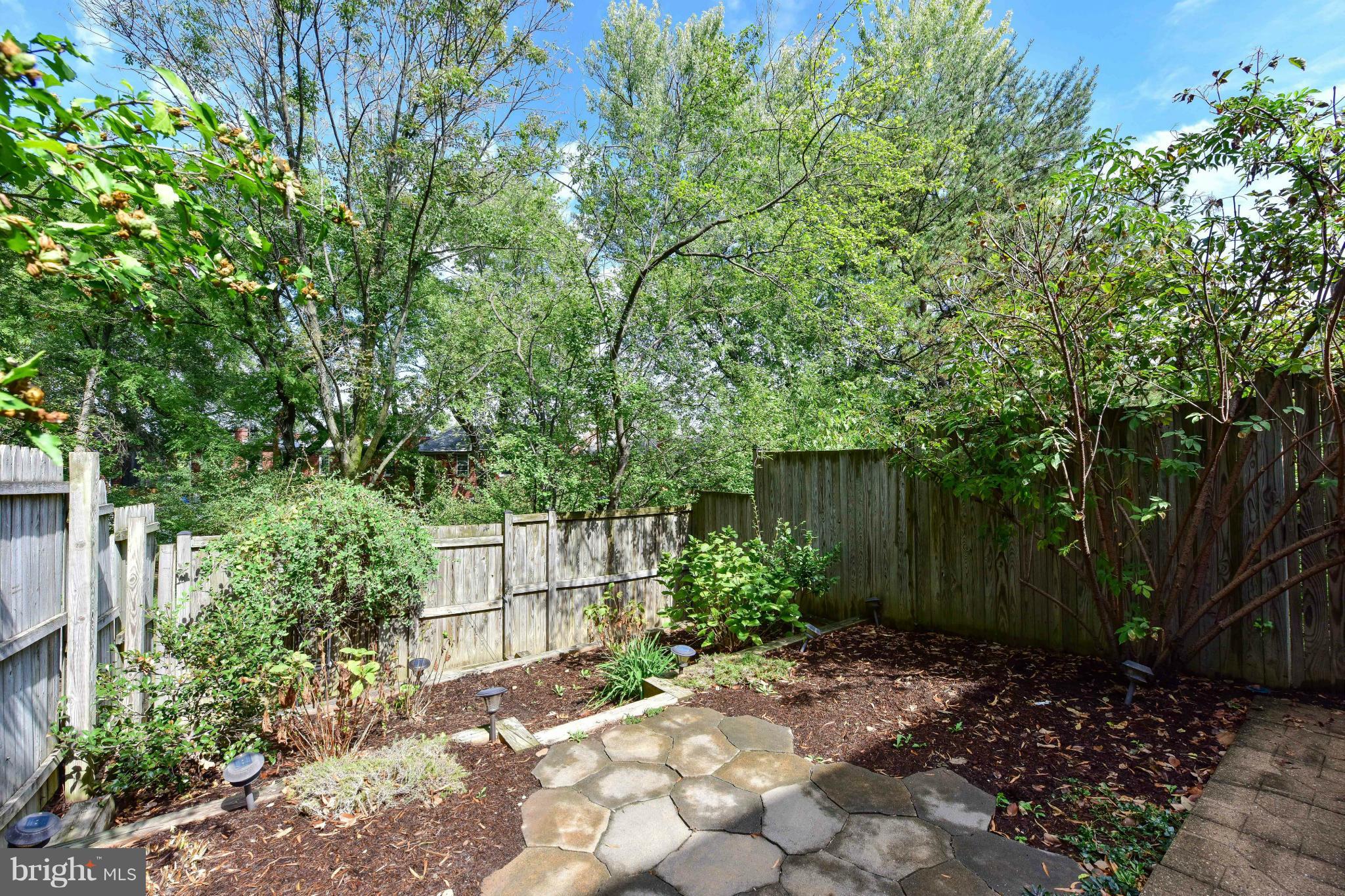 WARWICK VILLAGE - Residential