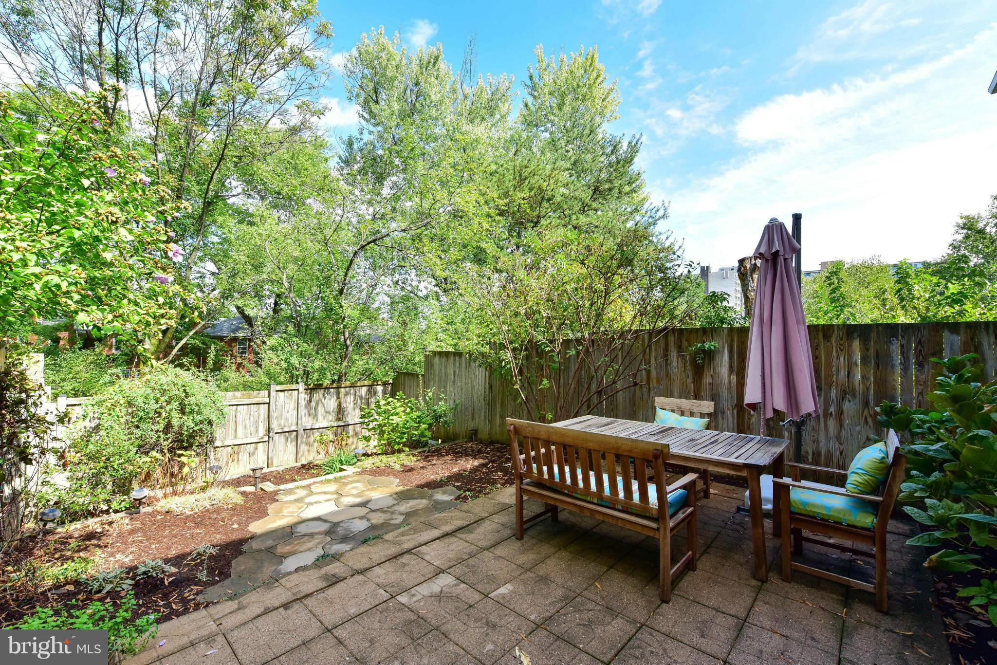 WARWICK VILLAGE - Residential