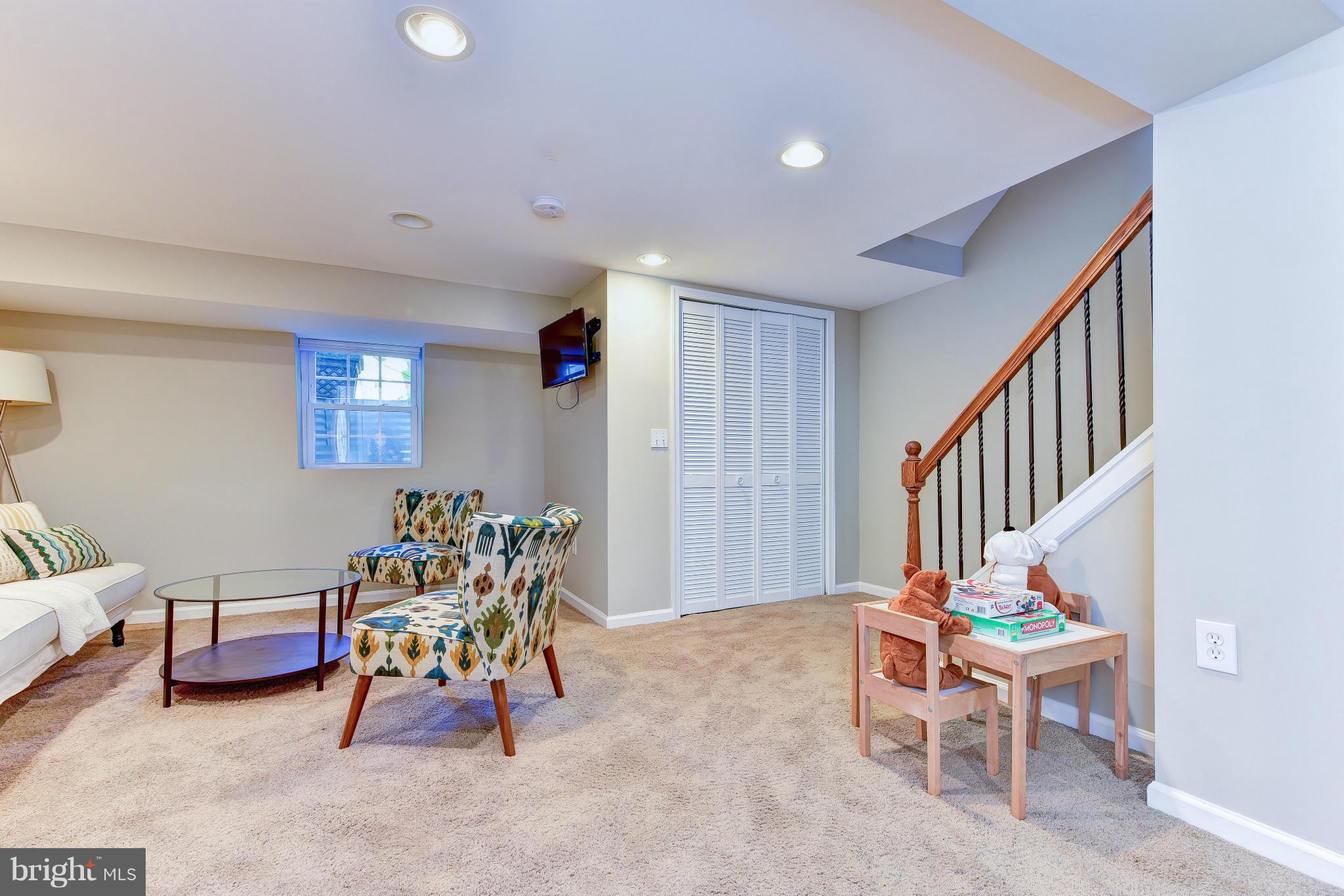 WARWICK VILLAGE - Residential