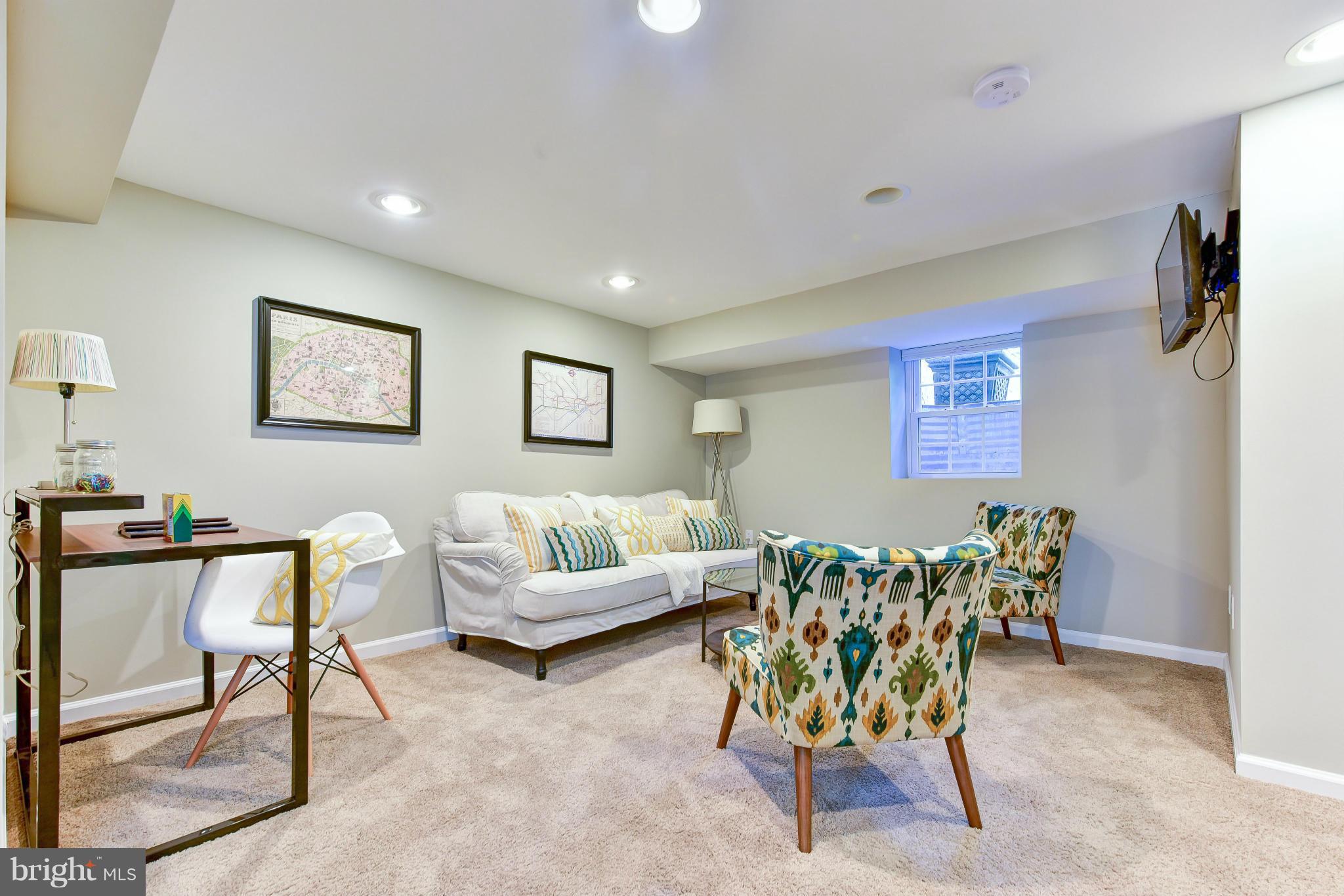 WARWICK VILLAGE - Residential