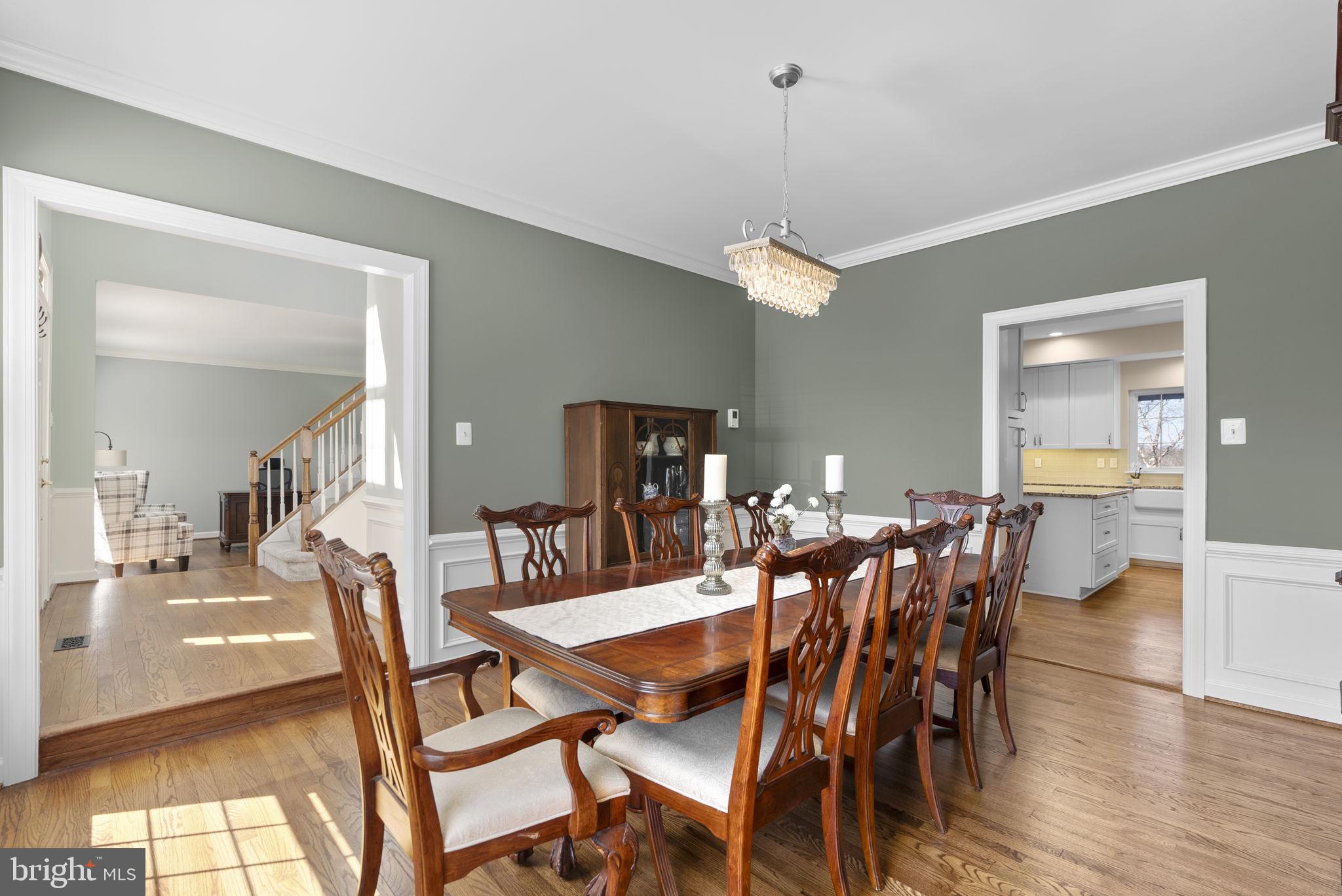 WINDSOR KNOLLS - Residential