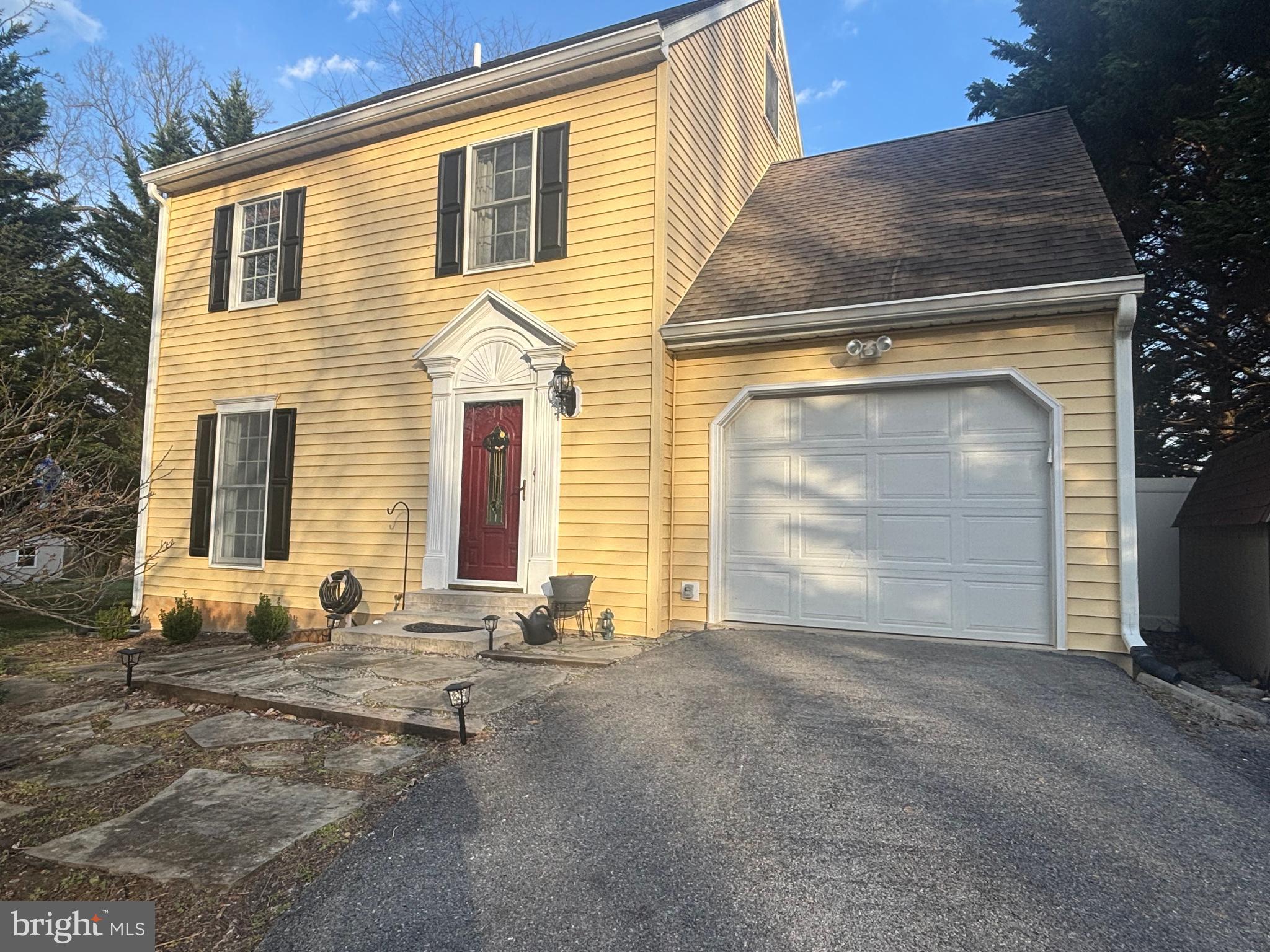 CHAPLINE'S CHOICE - Residential