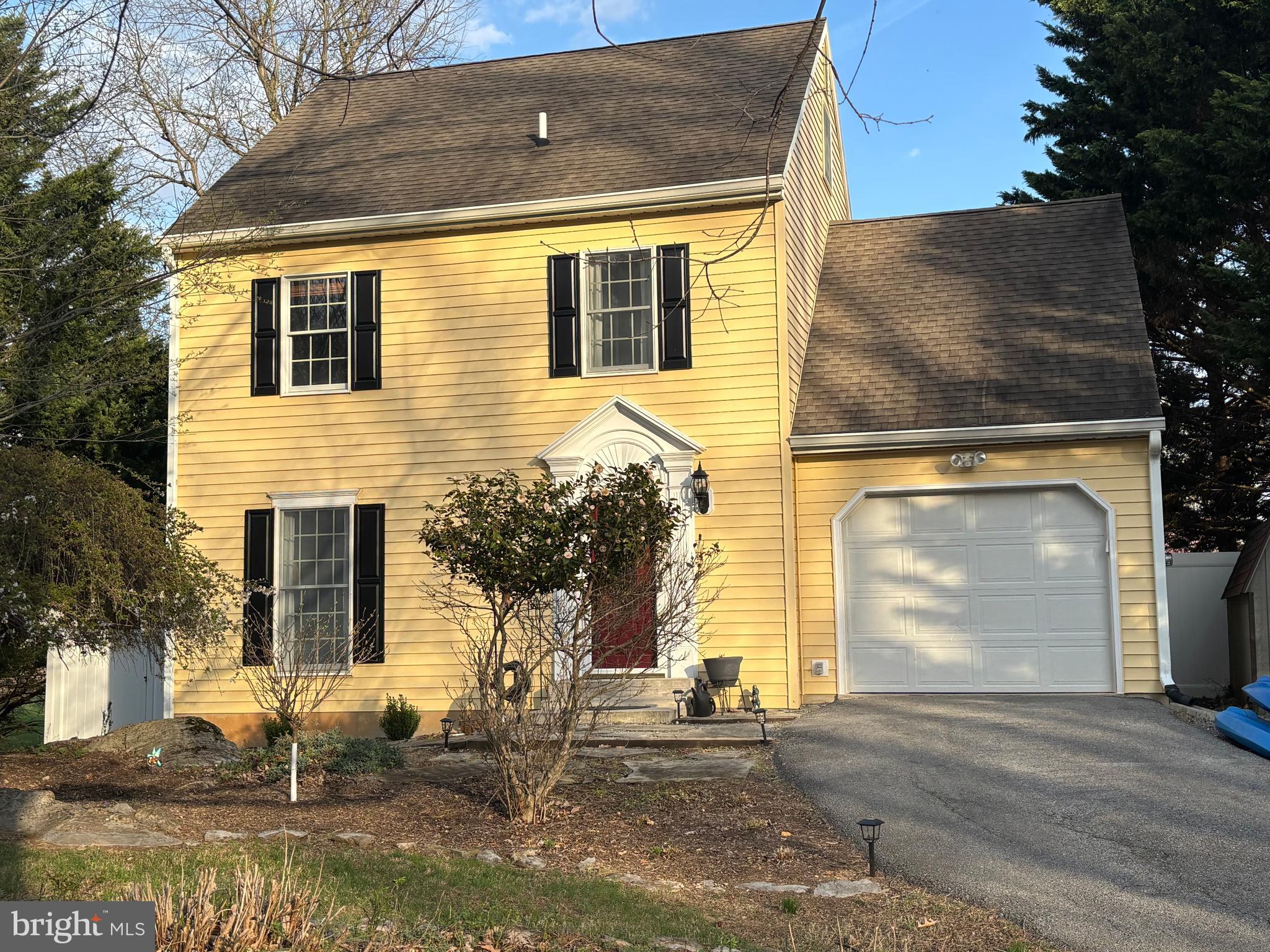 CHAPLINE'S CHOICE - Residential