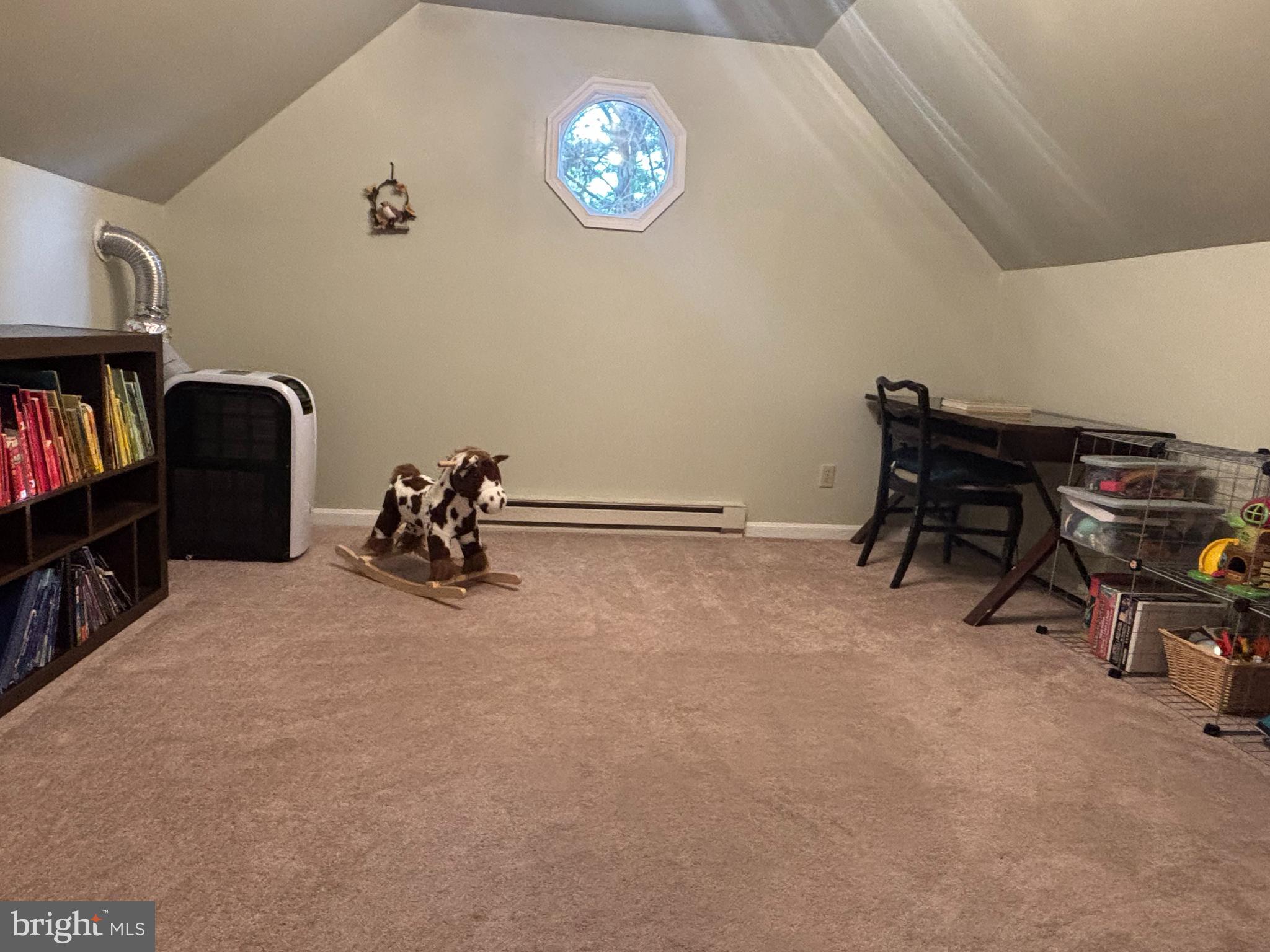 CHAPLINE'S CHOICE - Residential