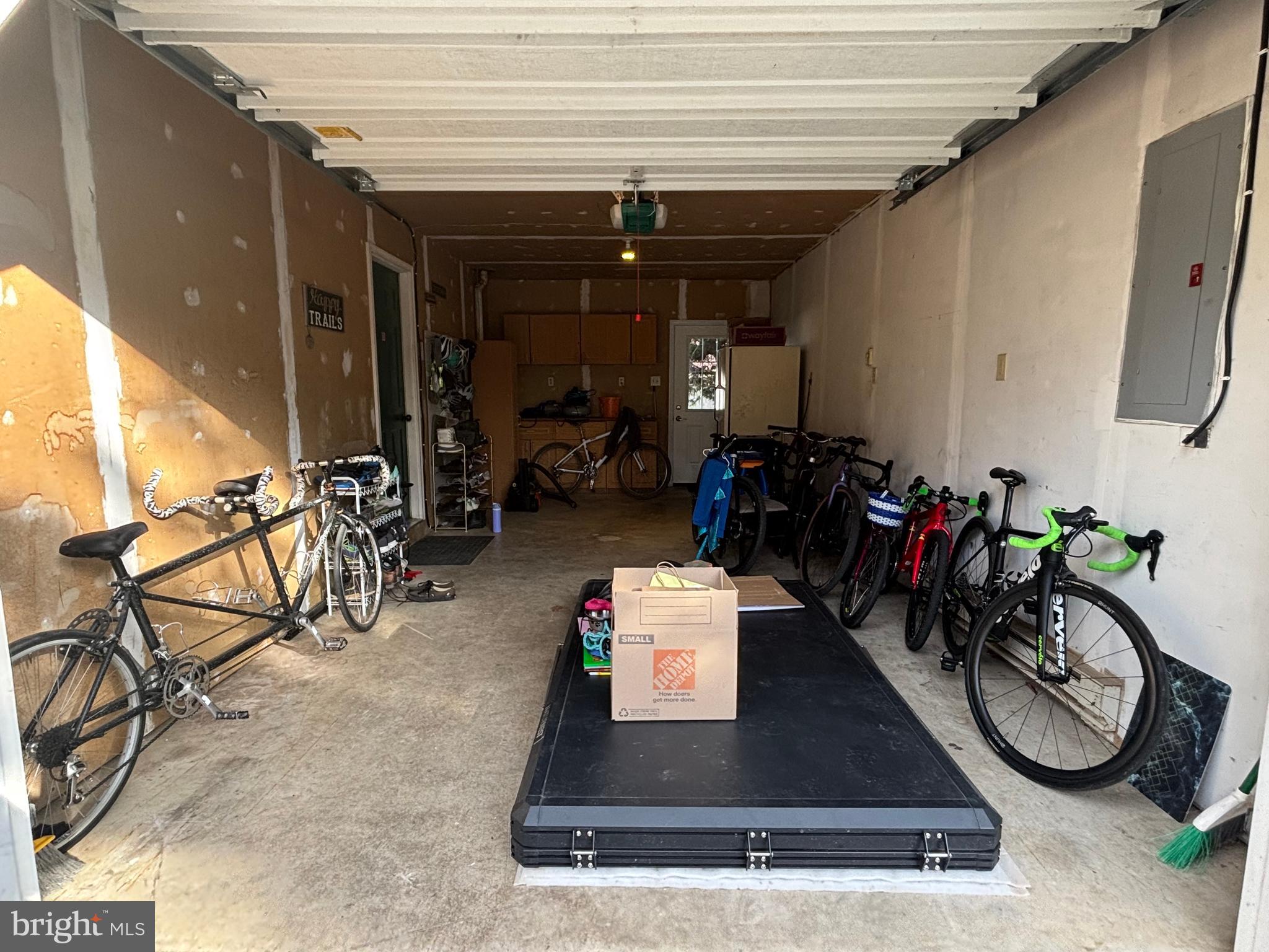 CHAPLINE'S CHOICE - Residential