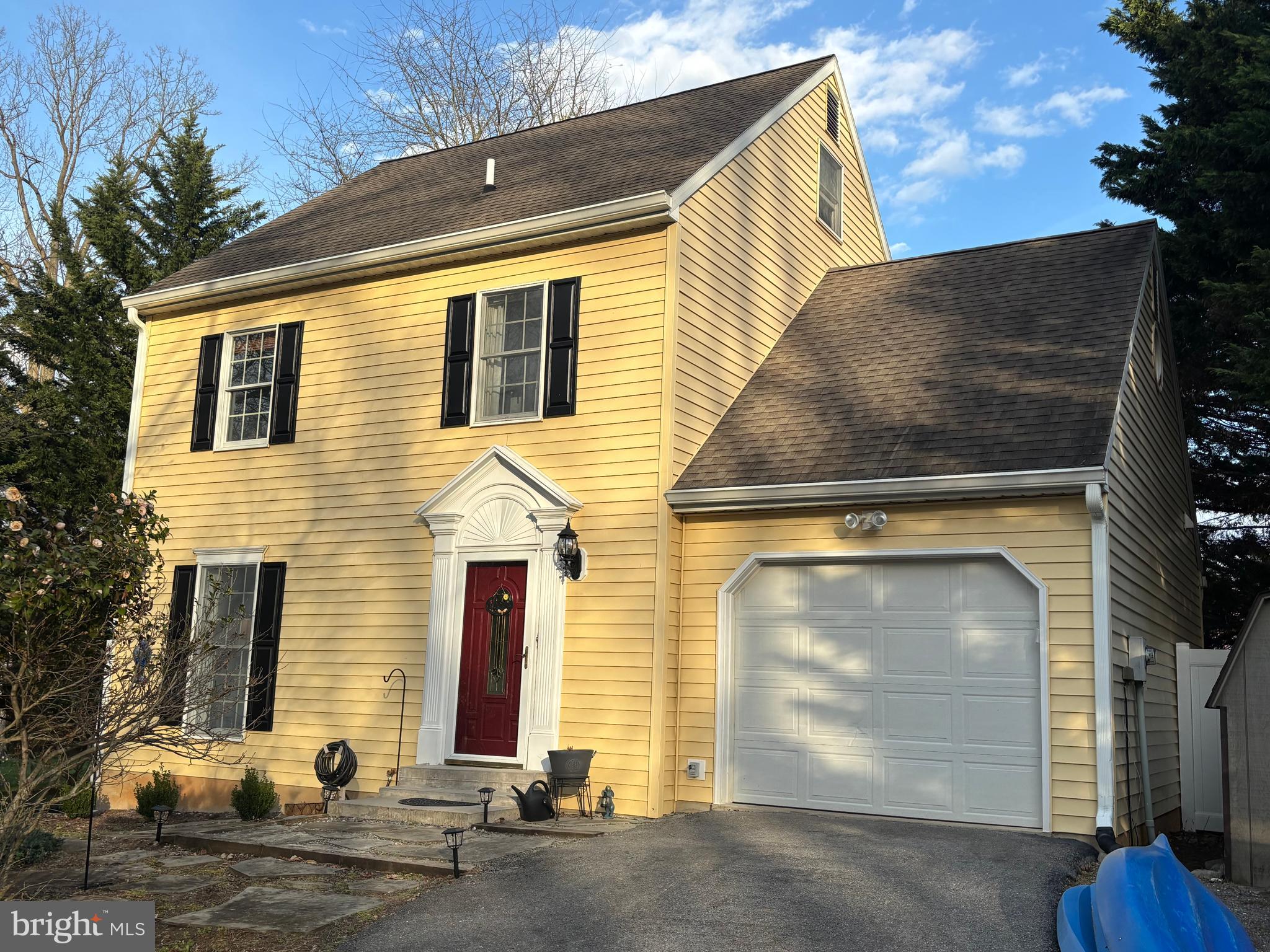 CHAPLINE'S CHOICE - Residential