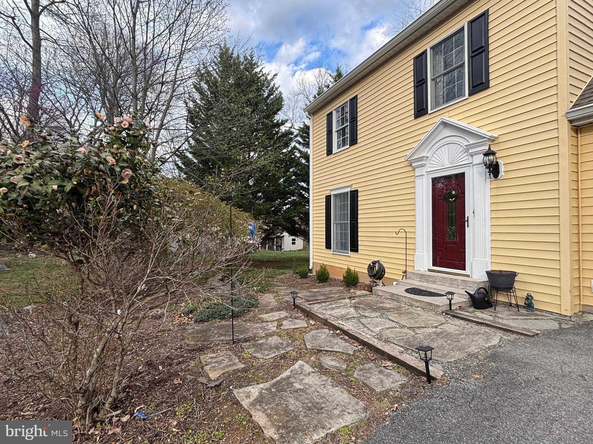 CHAPLINE'S CHOICE - Residential