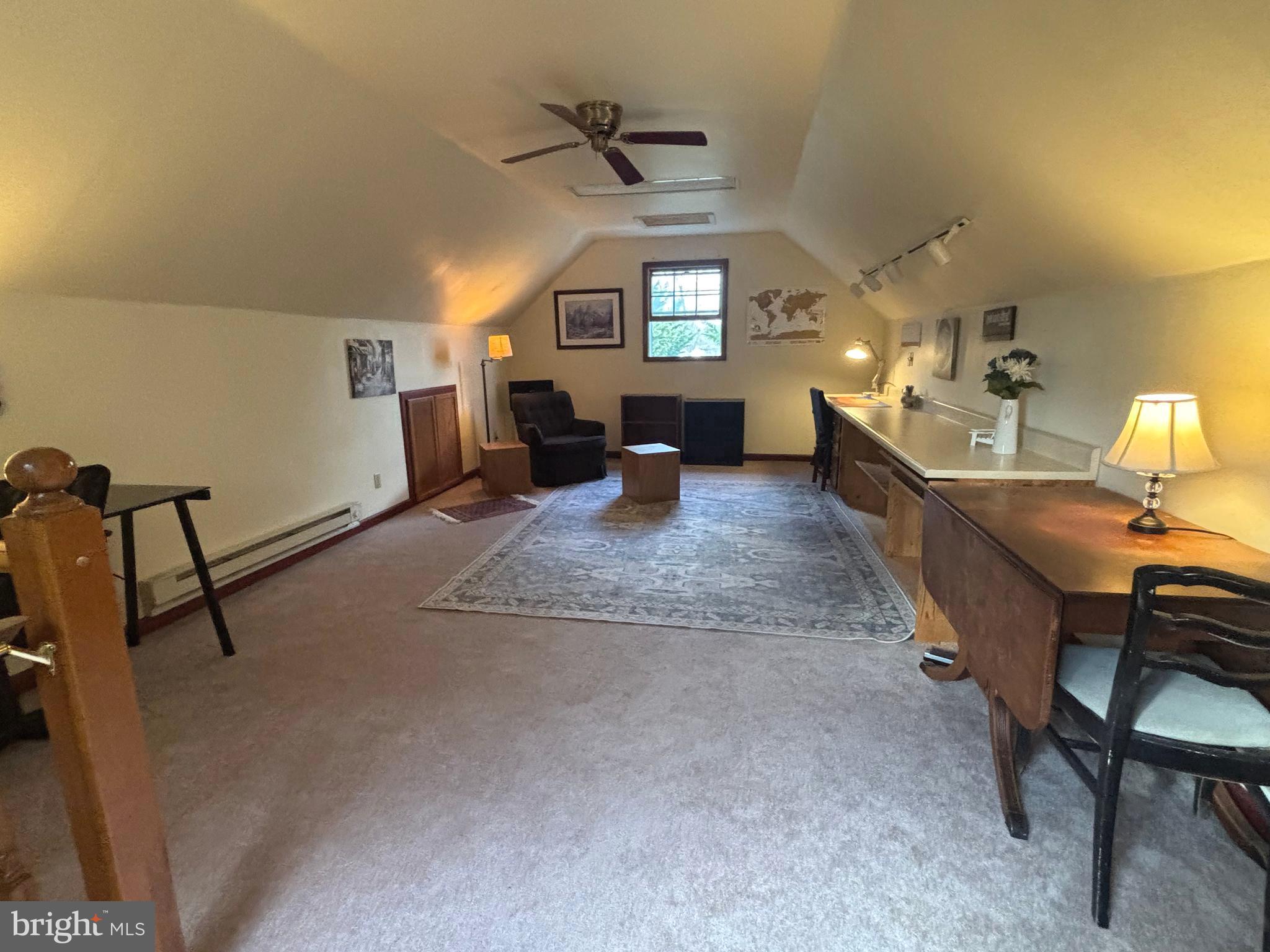 CHAPLINE'S CHOICE - Residential