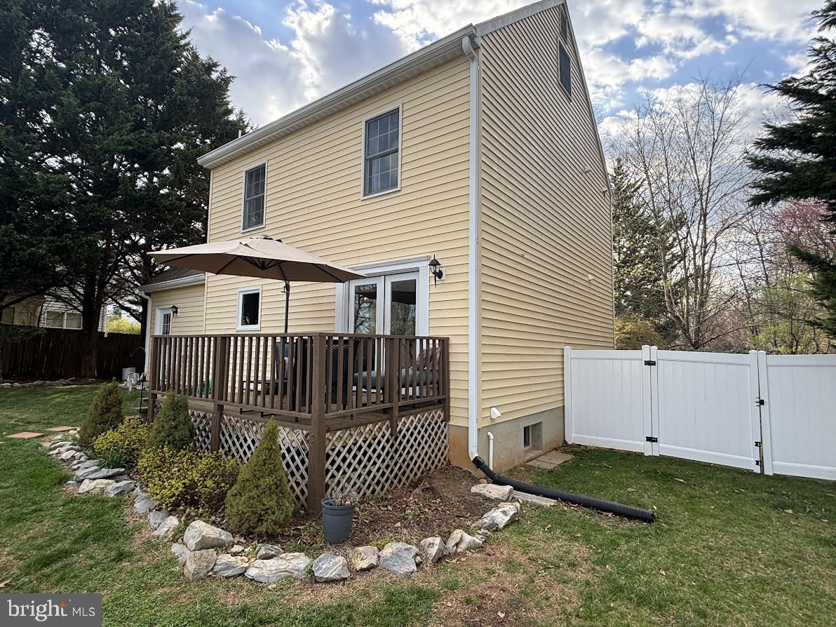 CHAPLINE'S CHOICE - Residential