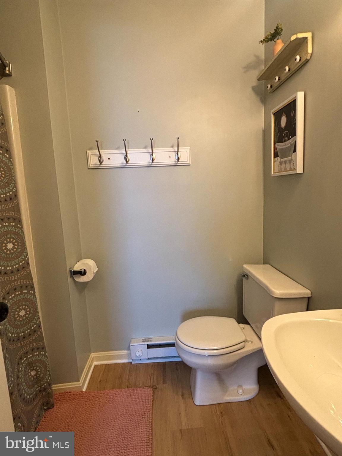 CHAPLINE'S CHOICE - Residential