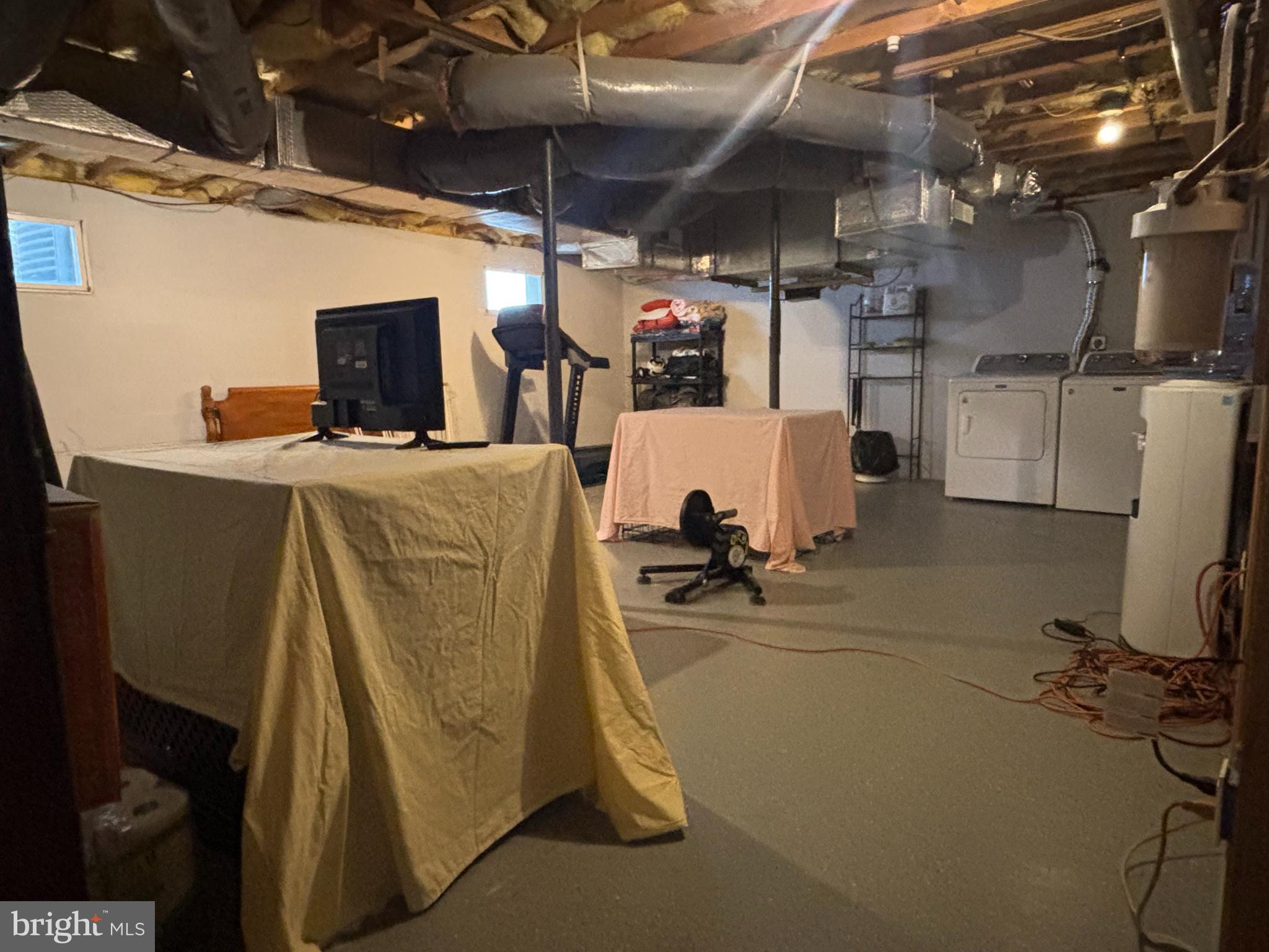 CHAPLINE'S CHOICE - Residential