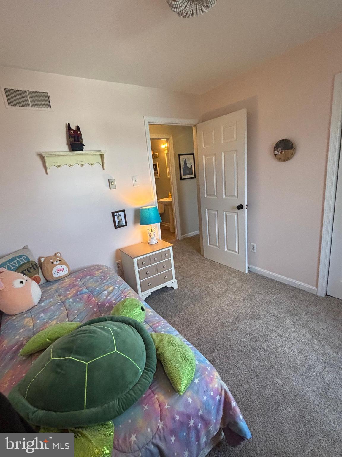 CHAPLINE'S CHOICE - Residential