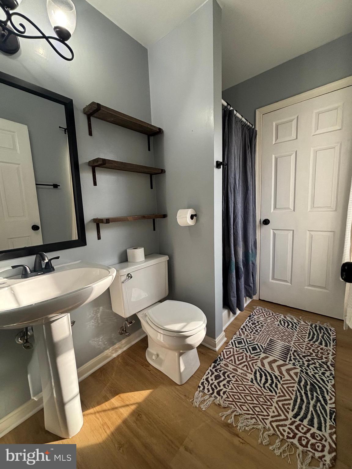 CHAPLINE'S CHOICE - Residential